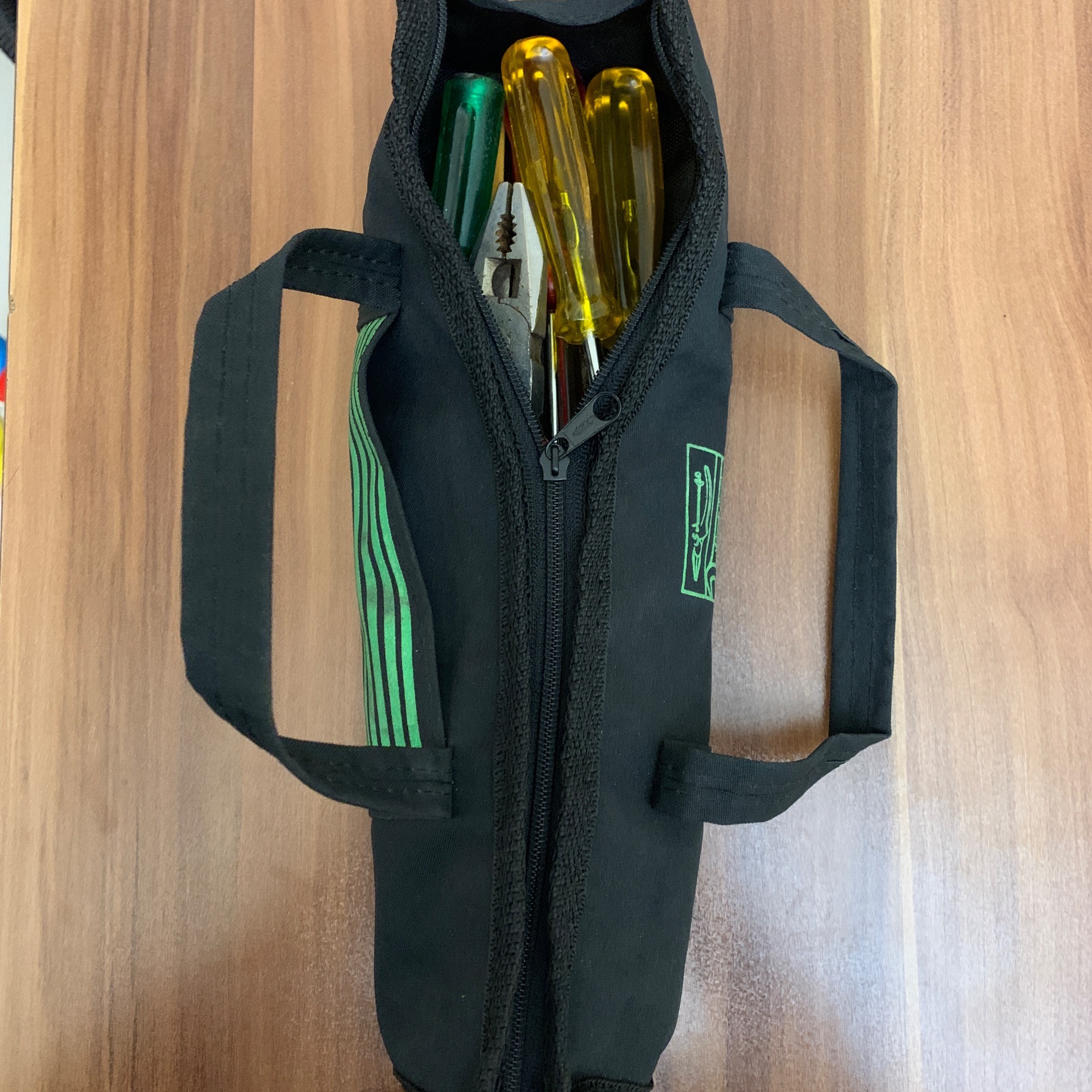 جعبه ابزار شانس حدود 20 عدد ابزار داخل کیف