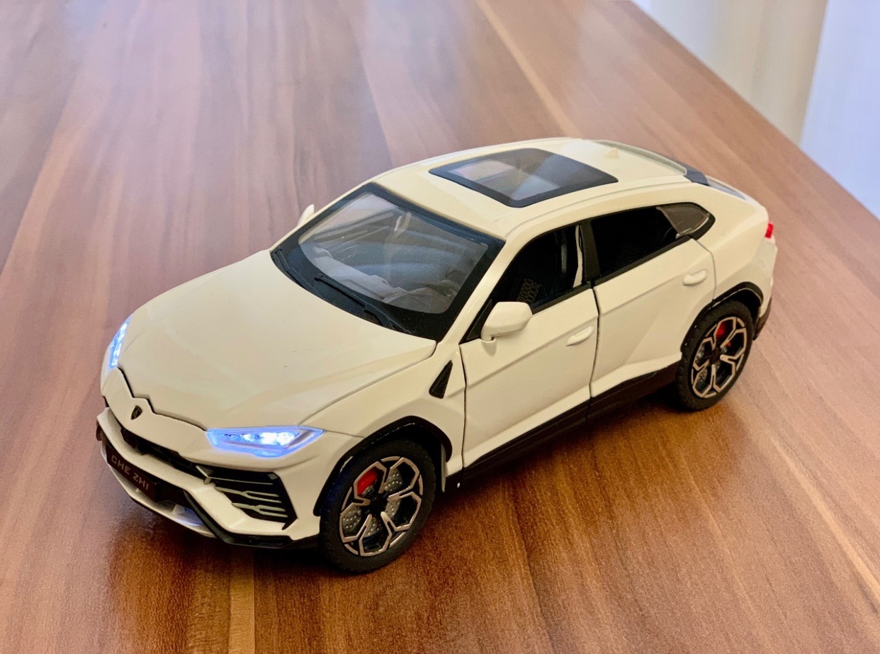 ماکت فلزی لامبورگینی اوروس کیفیت بی نظیر