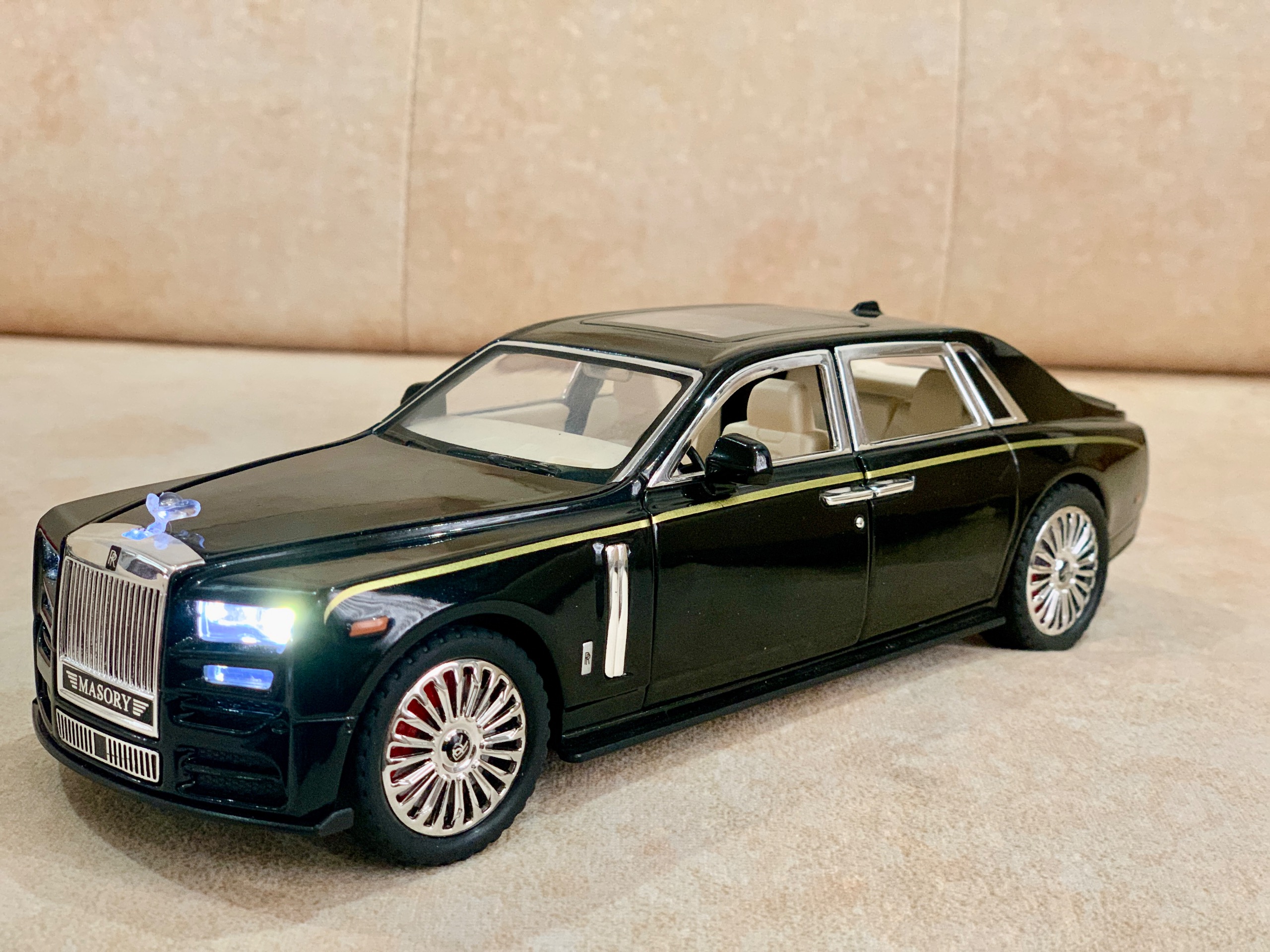 ماکت فلزی رولز رویس شاهکار طراحی