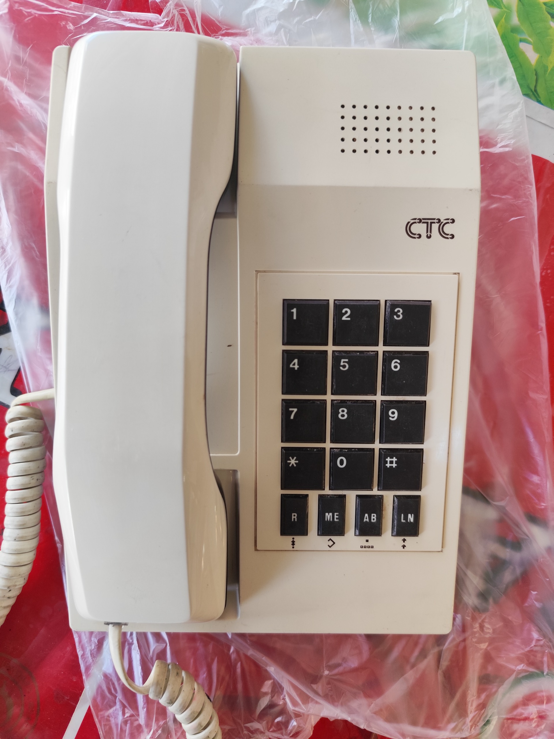 تلفن رومیزی CTC آلمانی