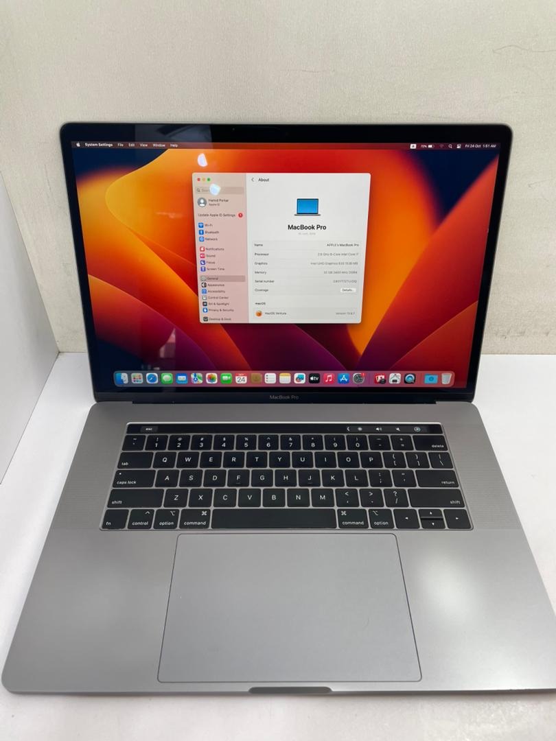 مک بوک پرو 2019 A1990