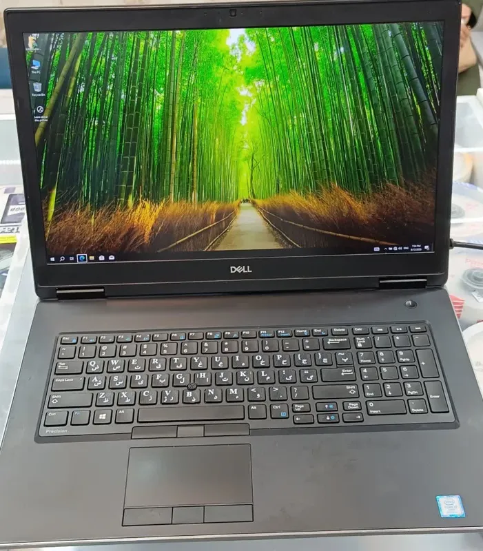 DELL 7730 I7-8850H 8GB 6G 256GB 6gb P3200 IPS