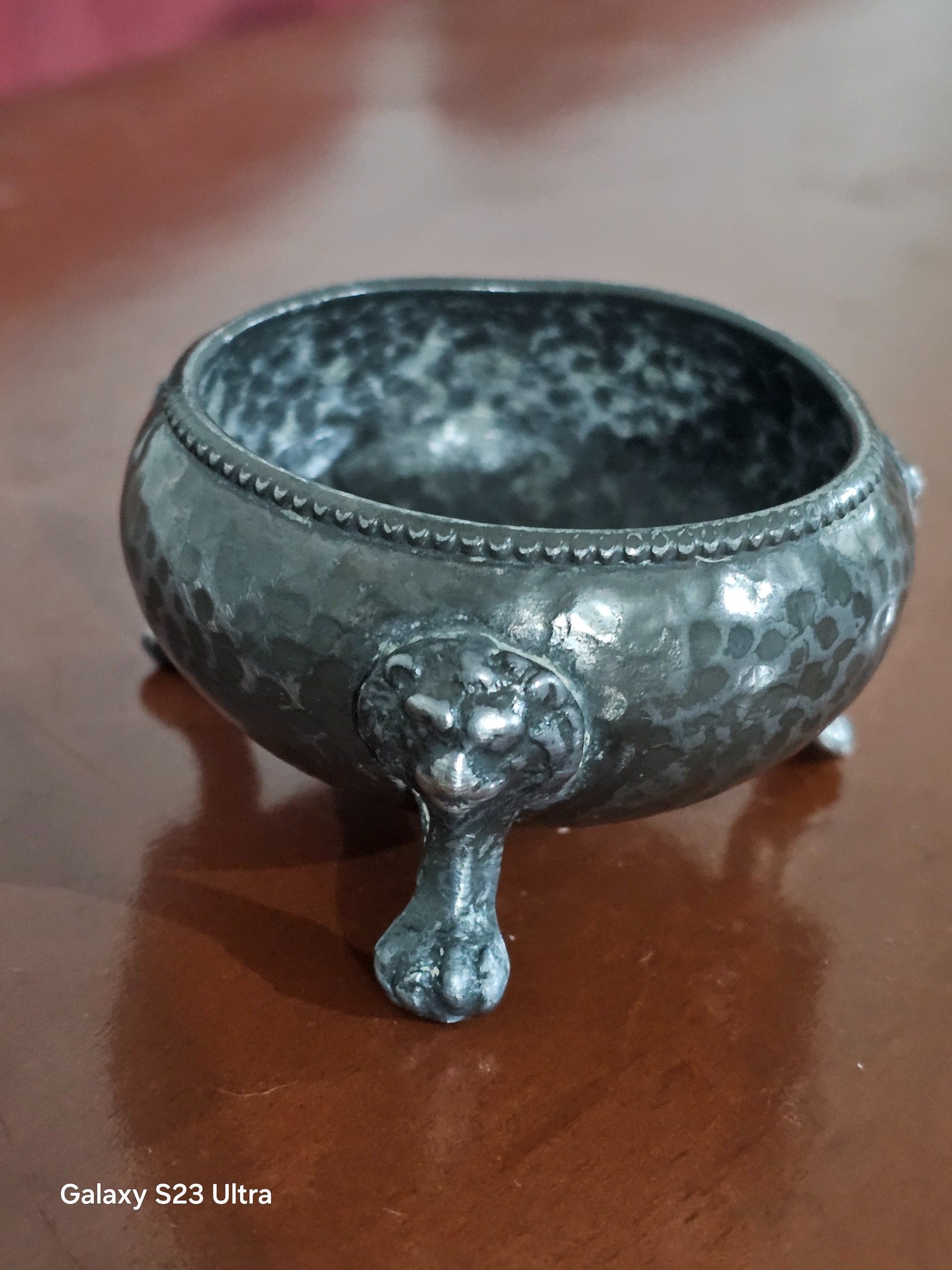 چاشنی خوری انگلیسی مارکدار