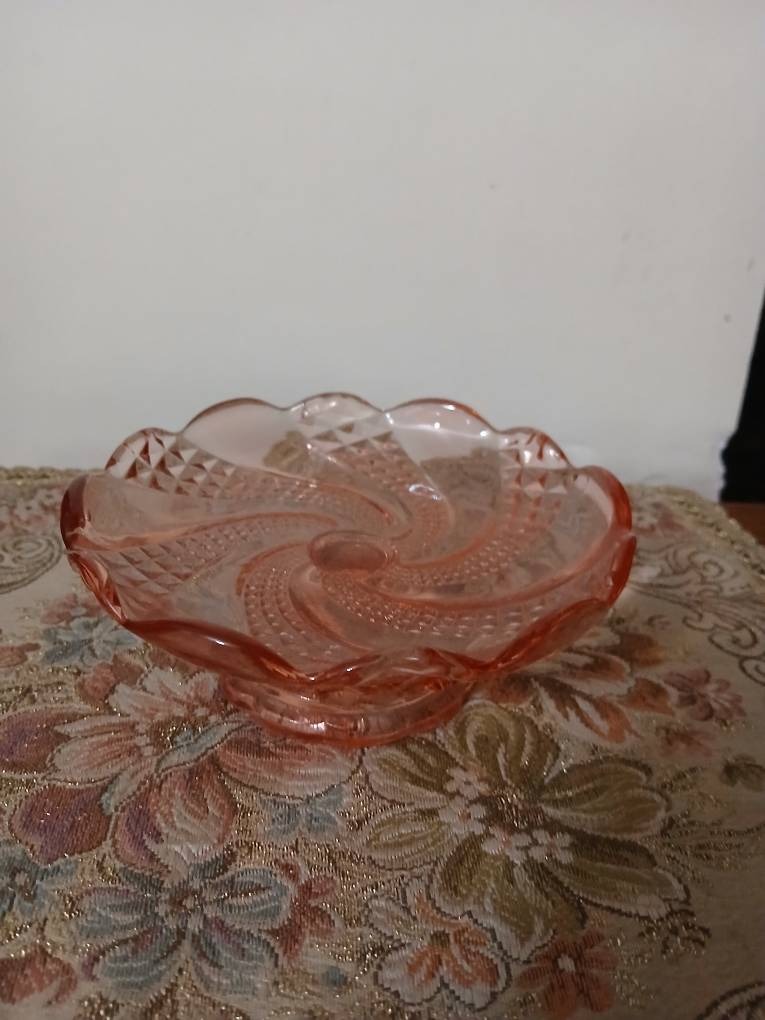 شیرینی خوری کوچک روسی