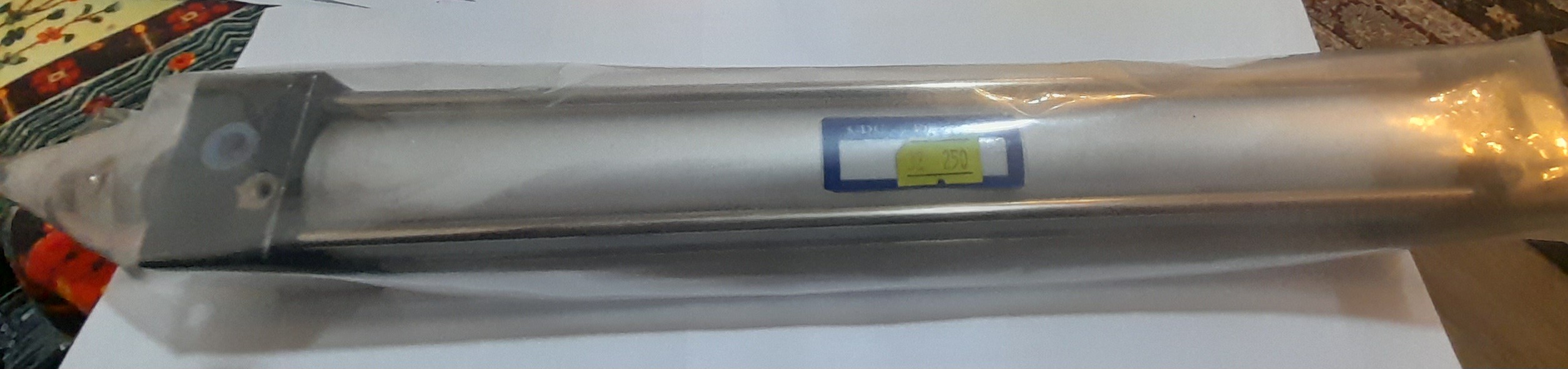 جک پنوماتیک 250 × 32 چهار پیچ