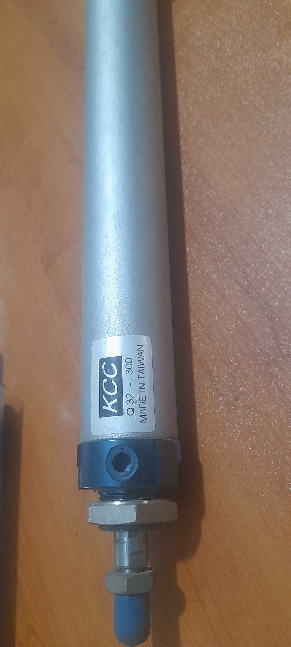 جک قلمی پنوماتیک  300 × 32 kCC