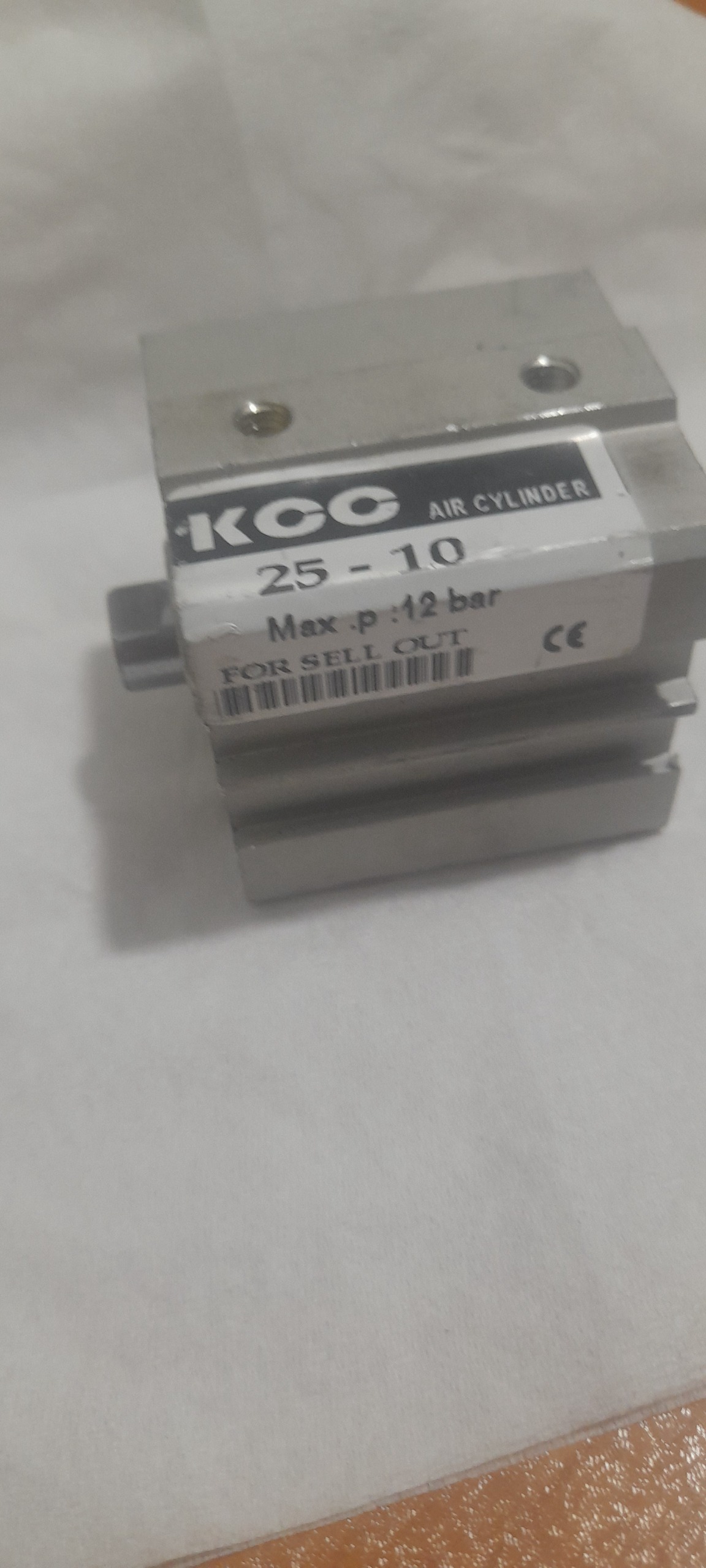 جک کمپکت 10 × 25 پنوماتیک KCC چین