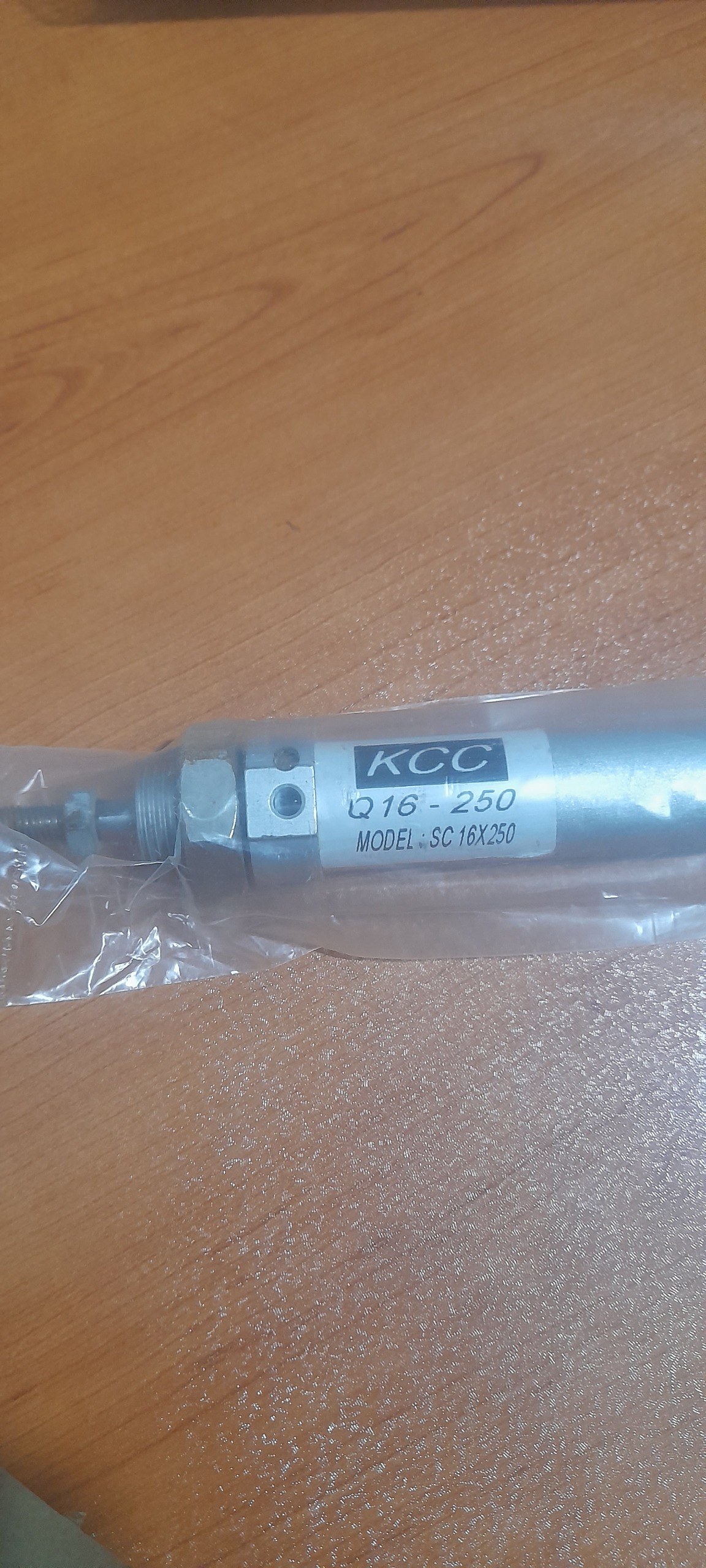 جک قلمی پنوماتیک 250 × 16 KCC