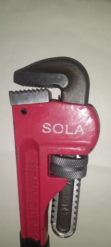 آچار شلاقی 14 اینچ SOLA