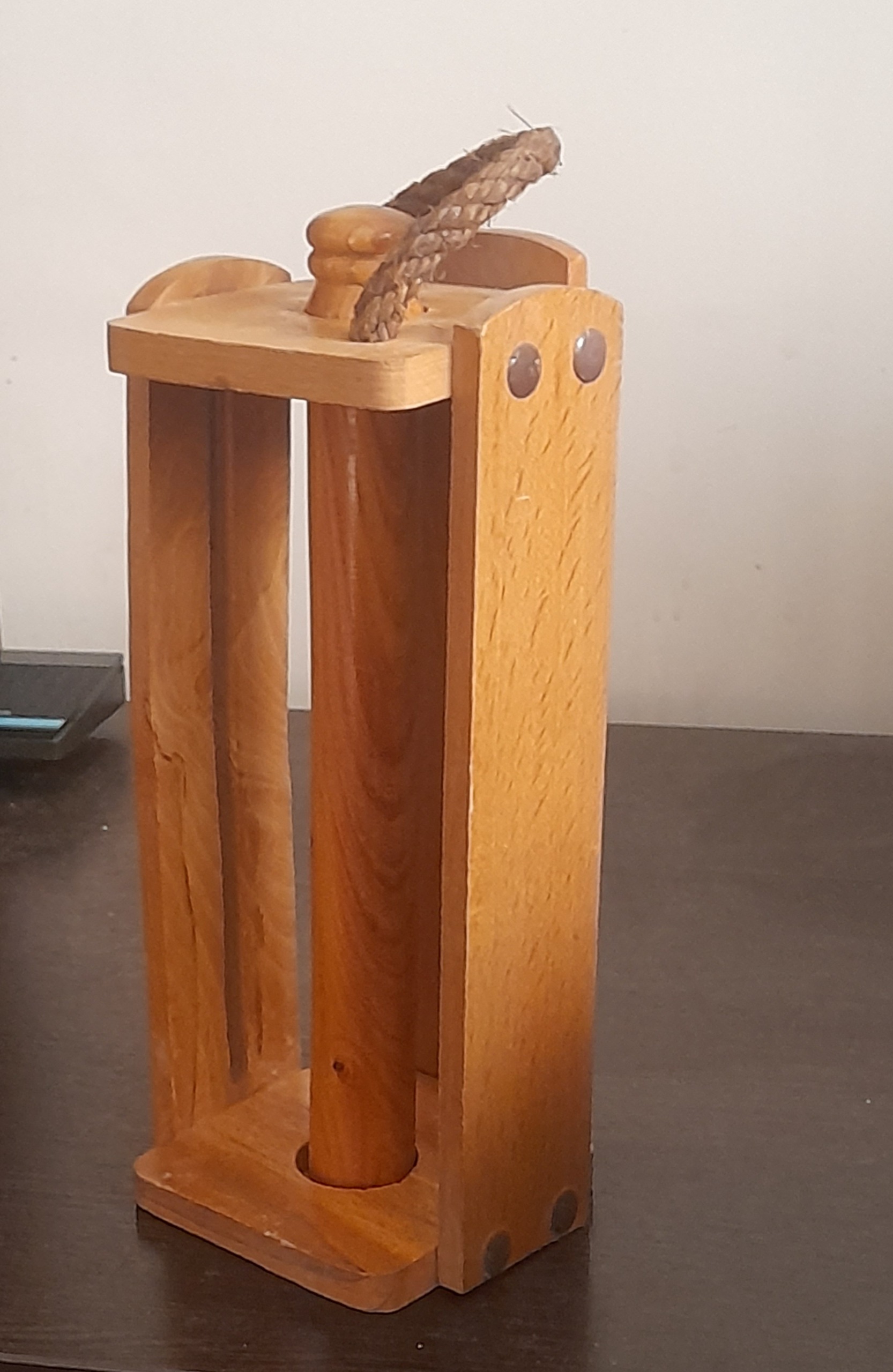 جای رول کاغذی آشپزخانه