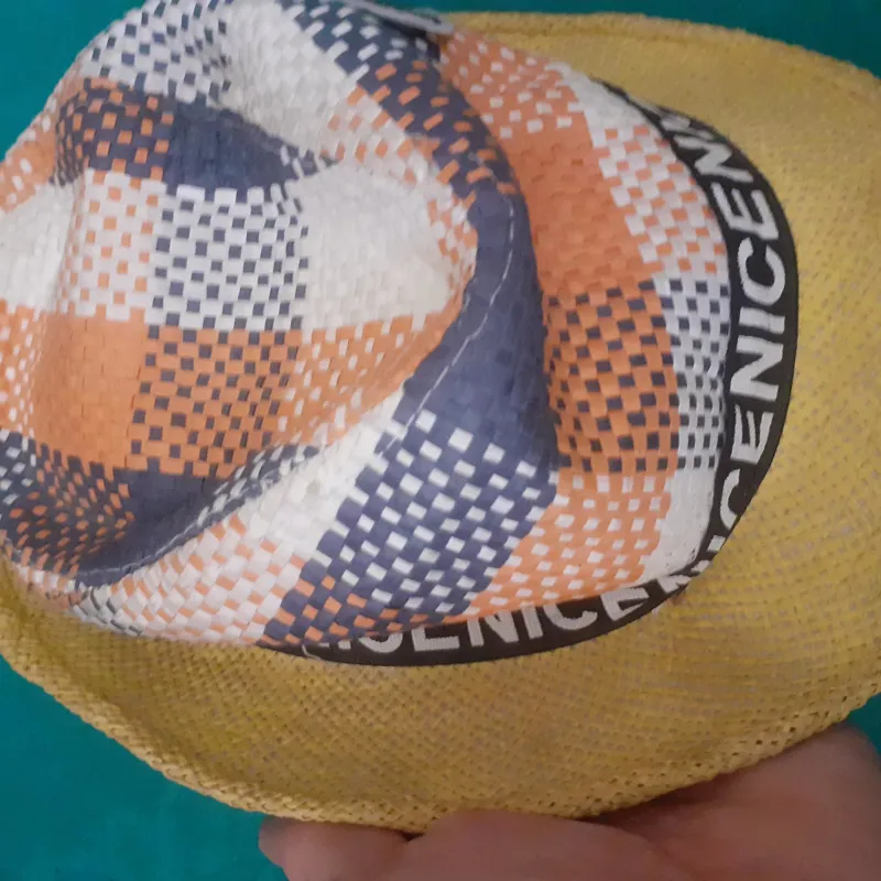 کلاه مردانه لبه دار