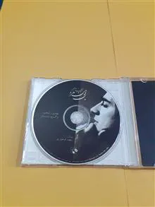بی