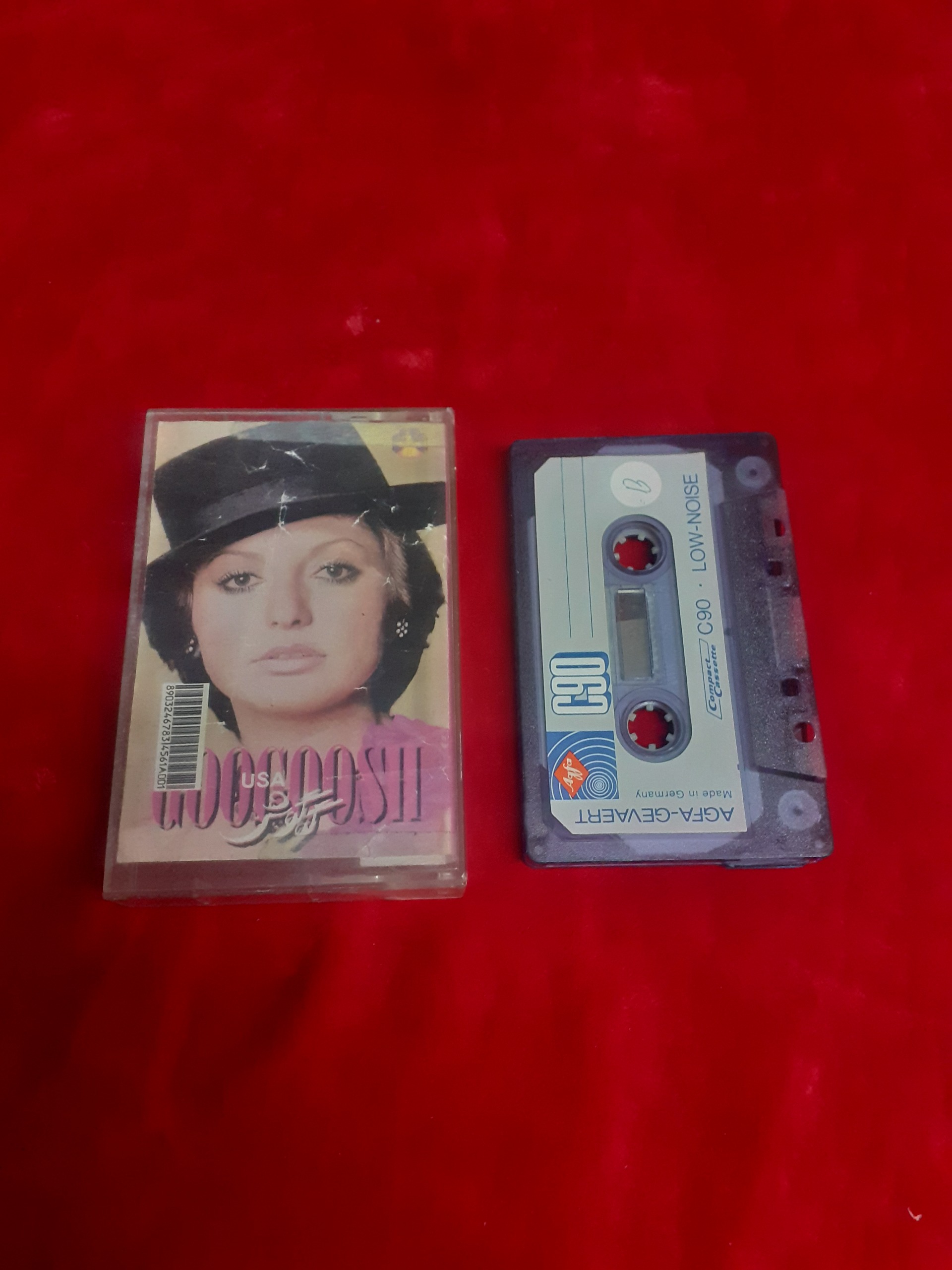 گوگوش نوار کاست تکثیری