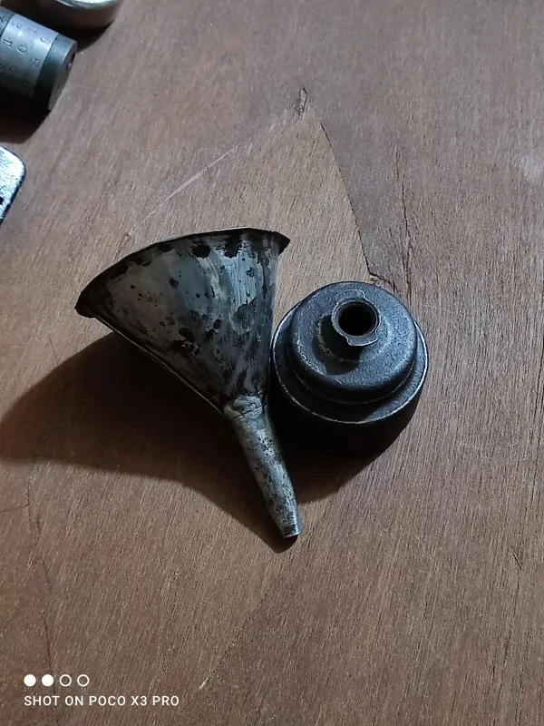 روغندان قدیمی فولادی
