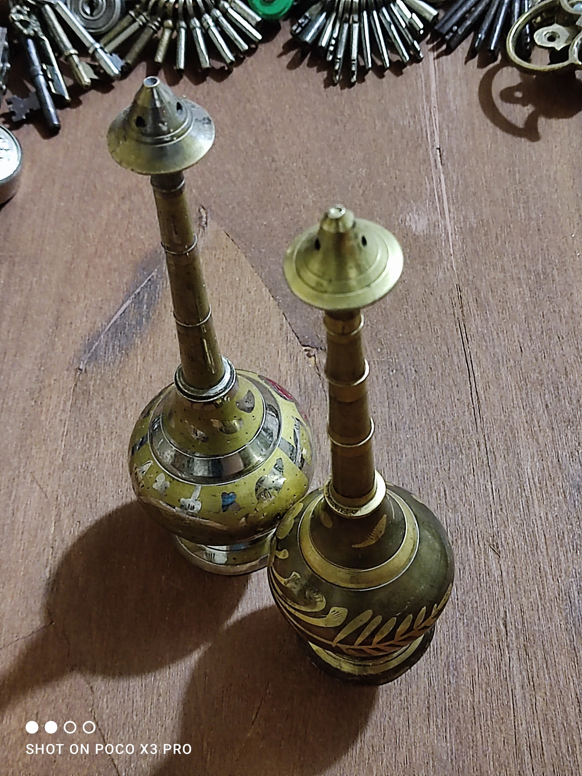 دو عدد گلابپاش قدیمی برنجی
