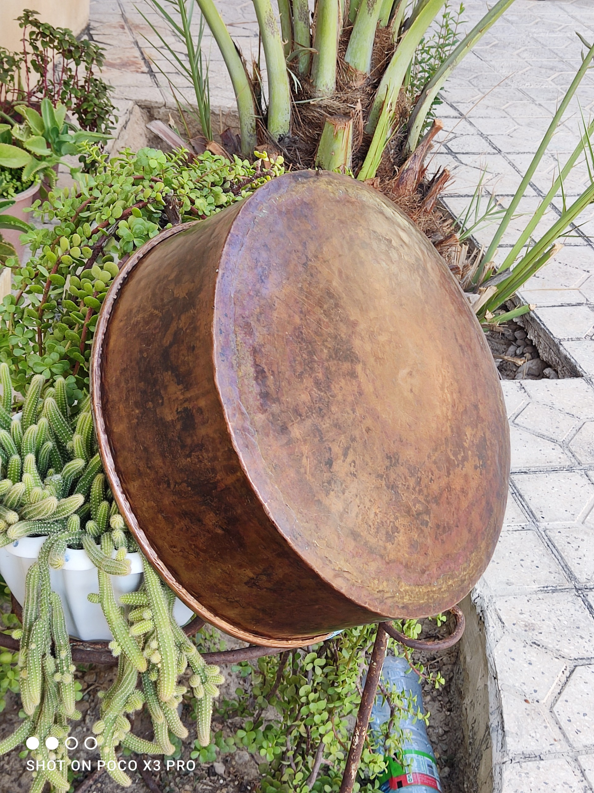 دیگ یا دیگچه یا جانونی مسی کهنه