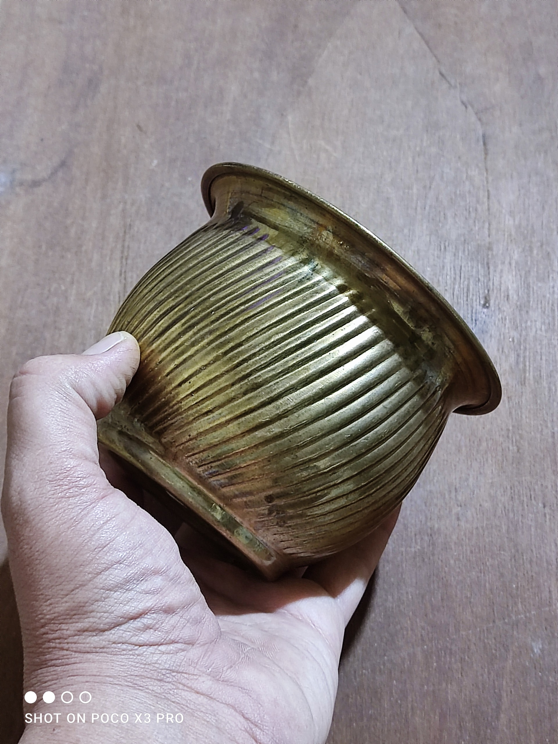 گلدون برنجی قدیمی