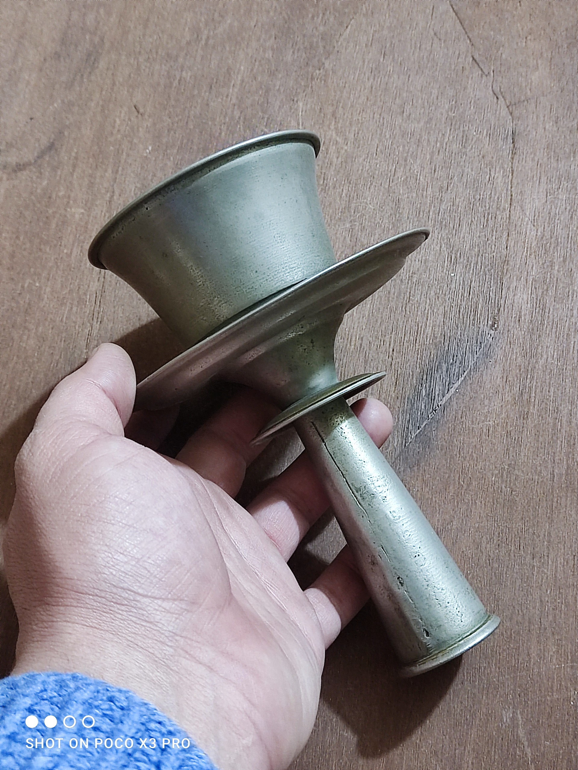 جام کهنه و دستساز قدیمی