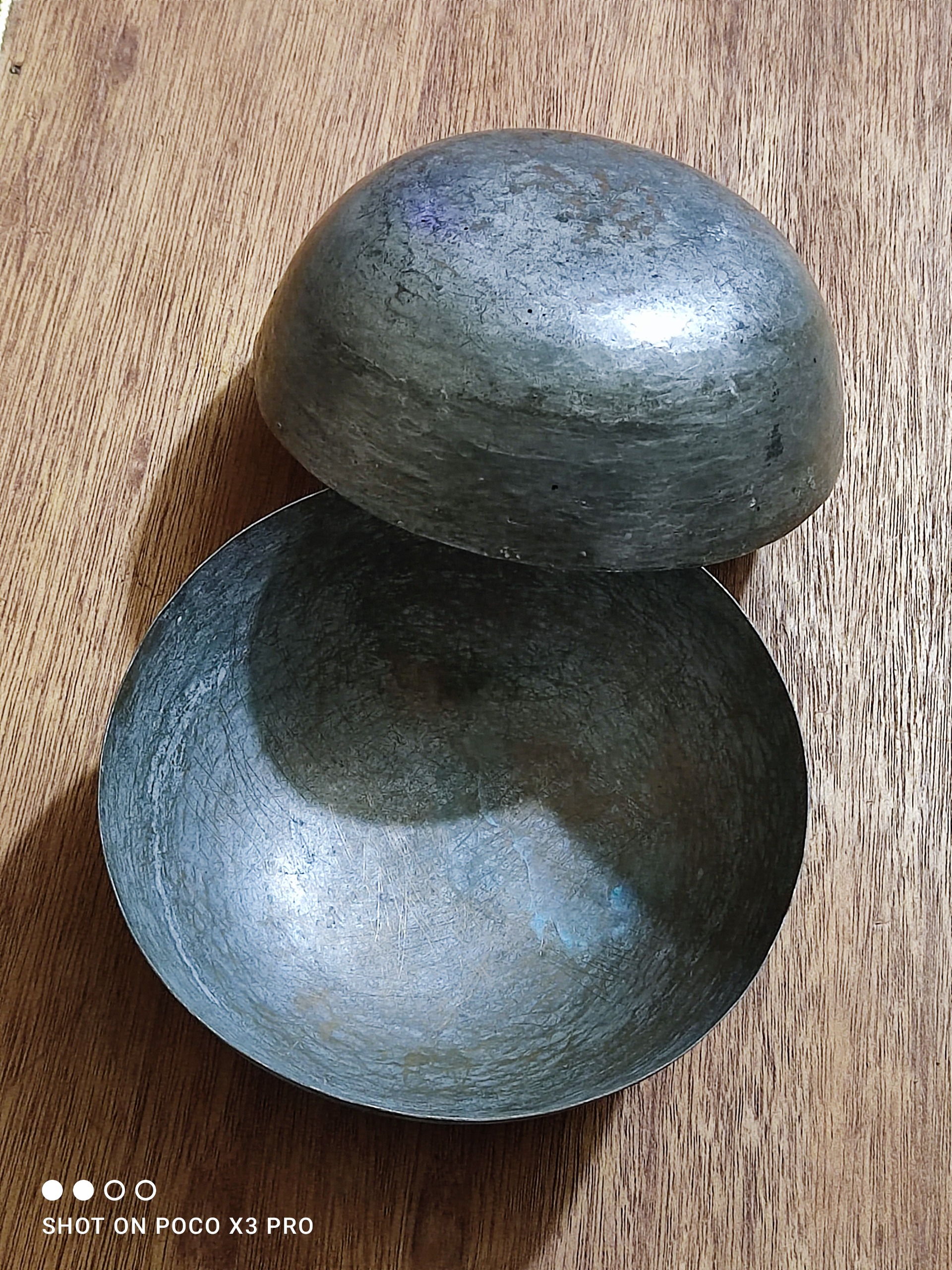 دو عدد کاسه مسی قدیمی