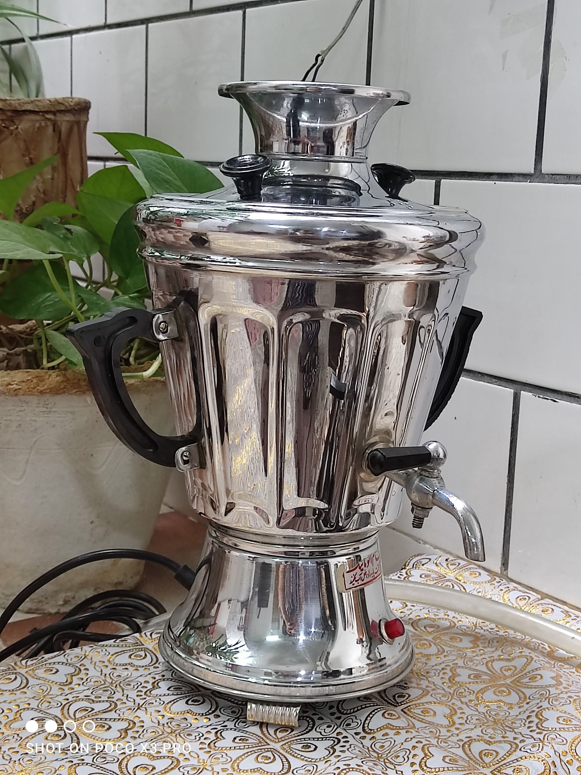 سماور برقی قدیمی