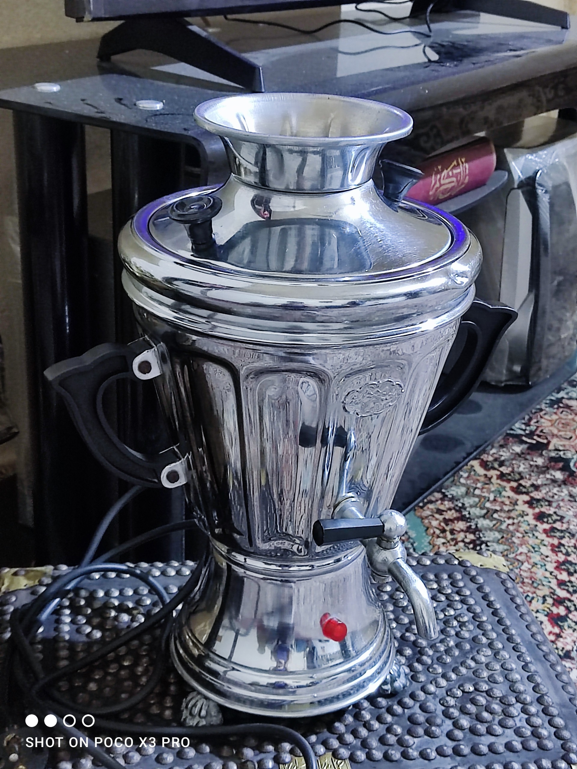 سماور برقی قدیمی