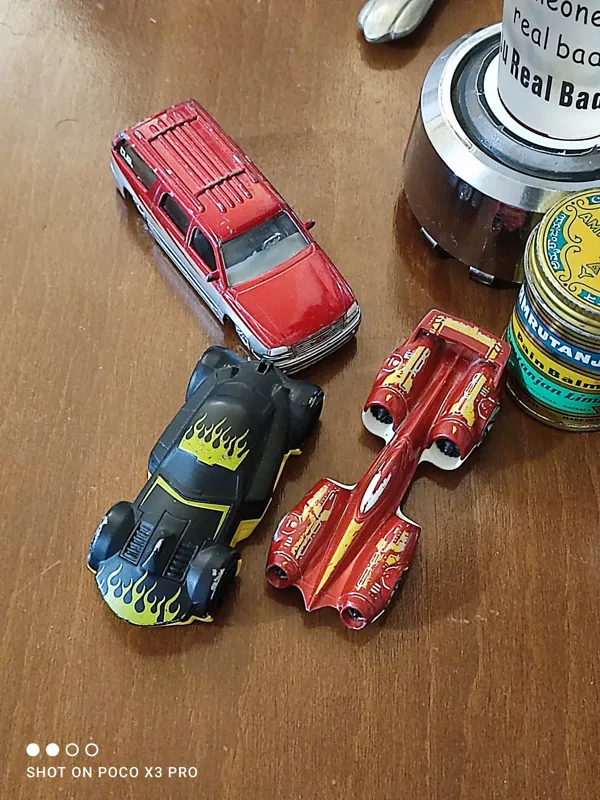 ماکت ماشین فلزی قدیمی