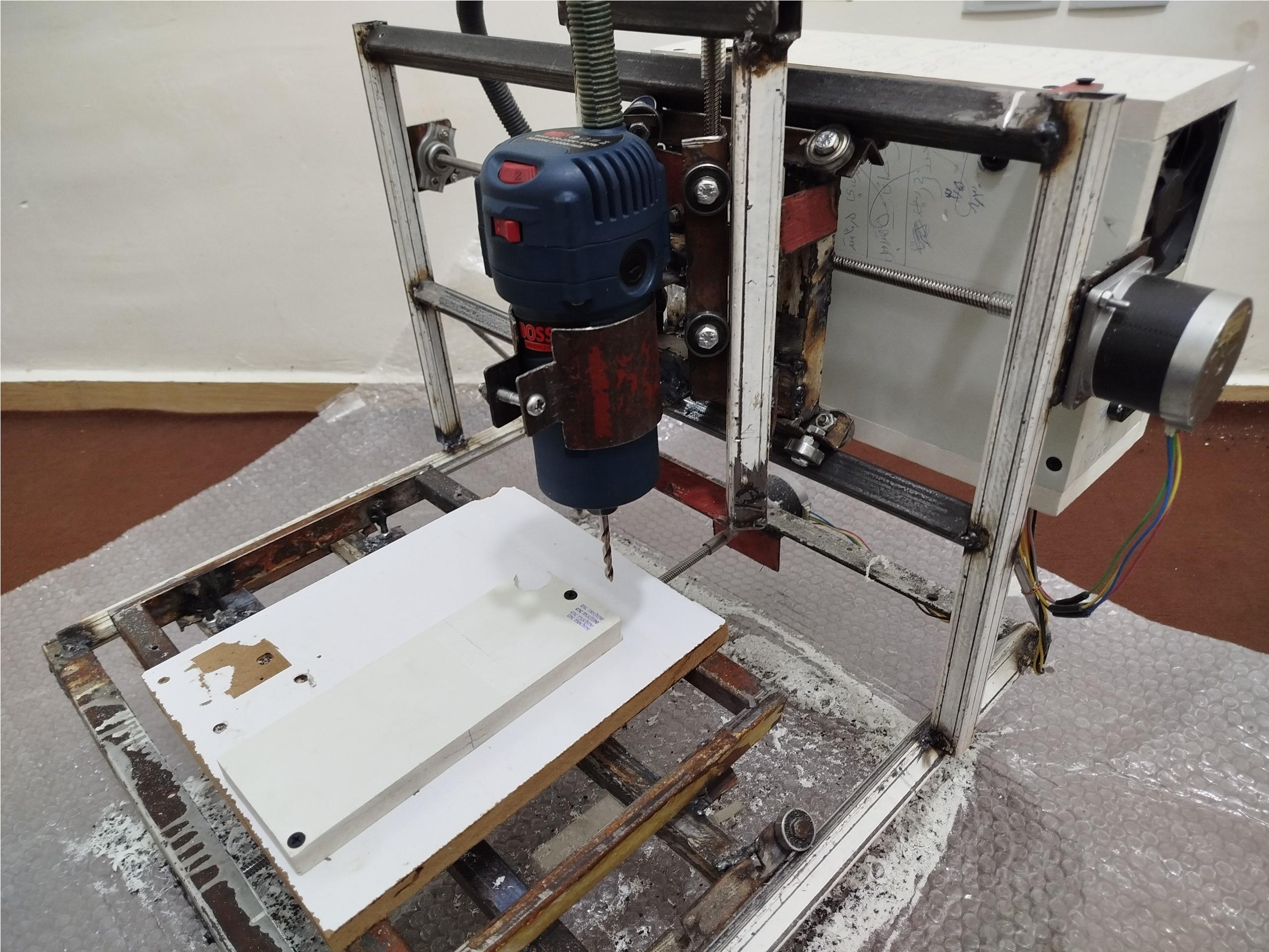 دستگاه سی ان سی cnc