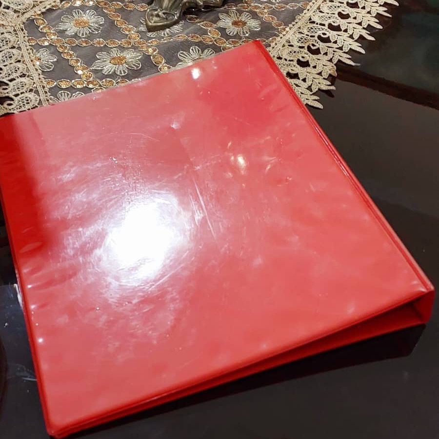 کلاسورقرمزخورنگ ودفترکلاسوری خارجی بابرگه های رنگی