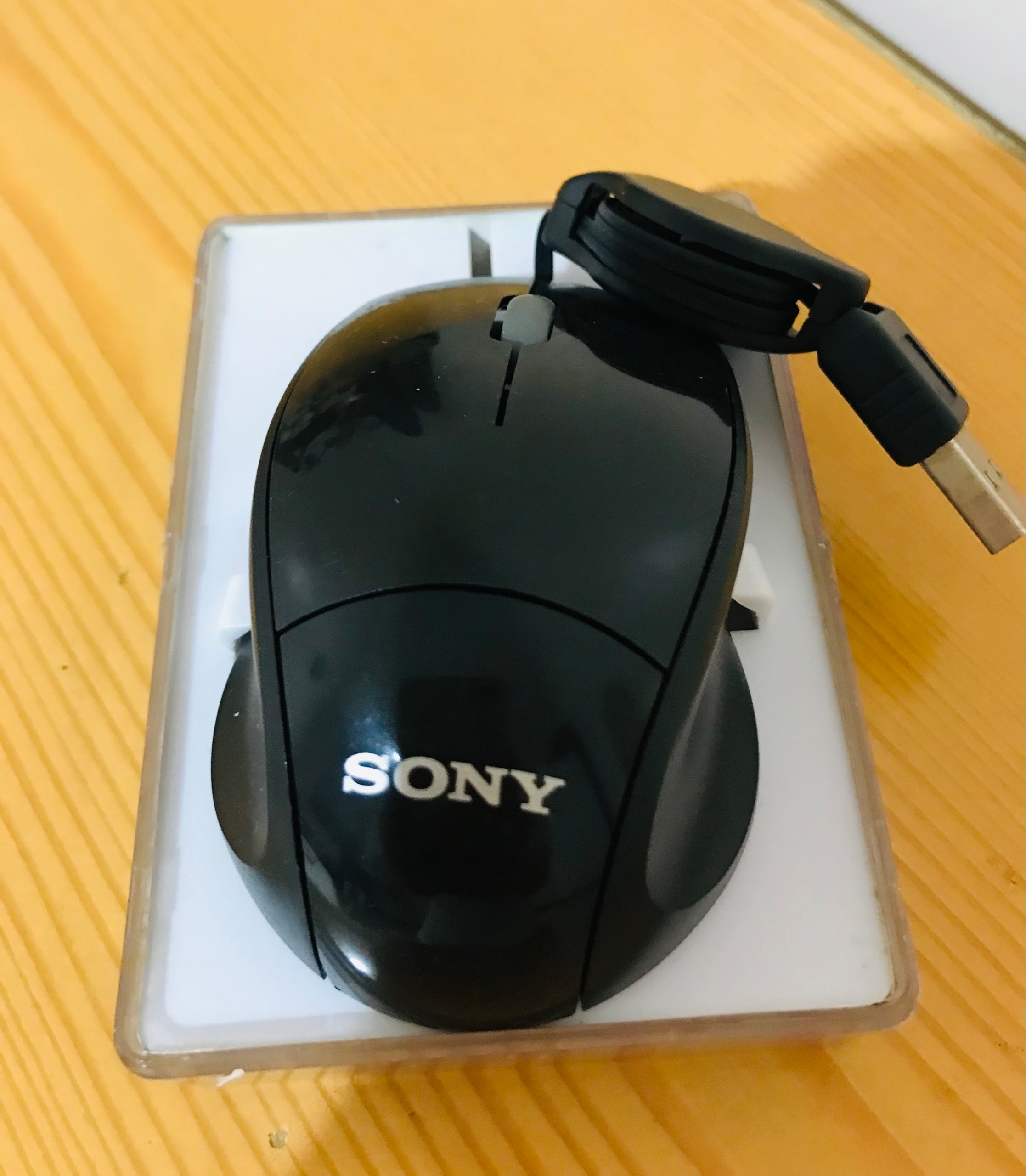 موس سونی أکبند