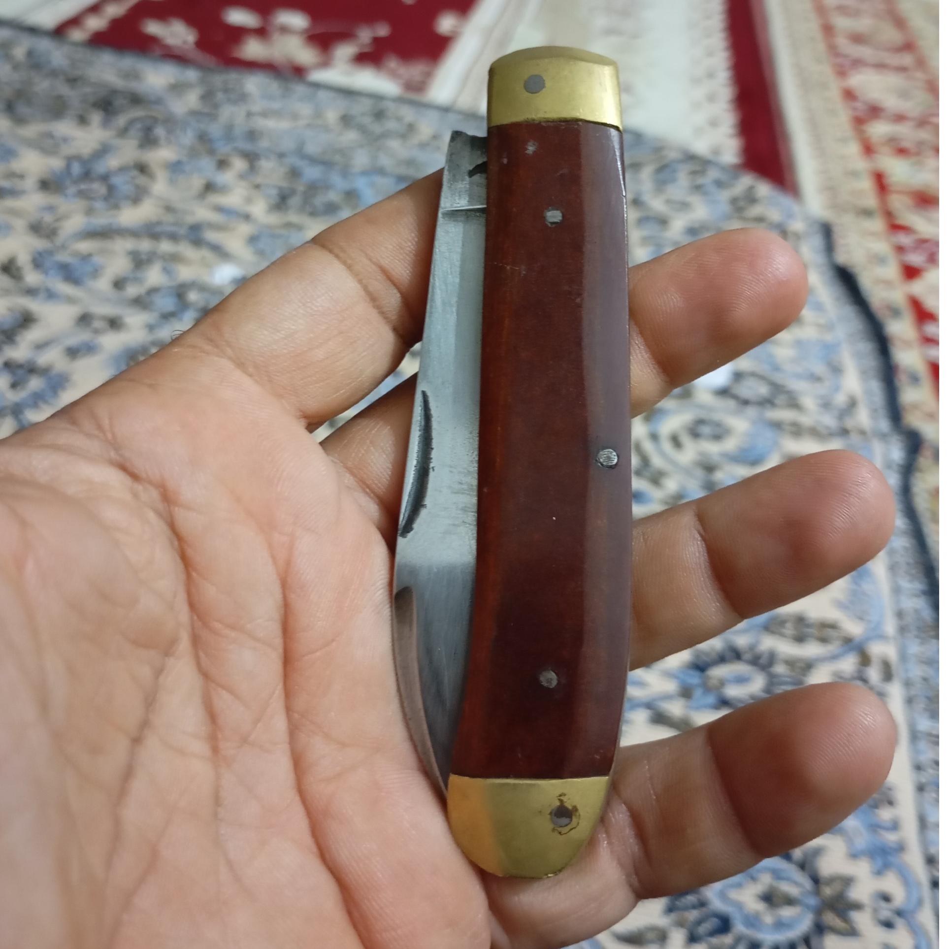 چاقو زیبای قدیمی