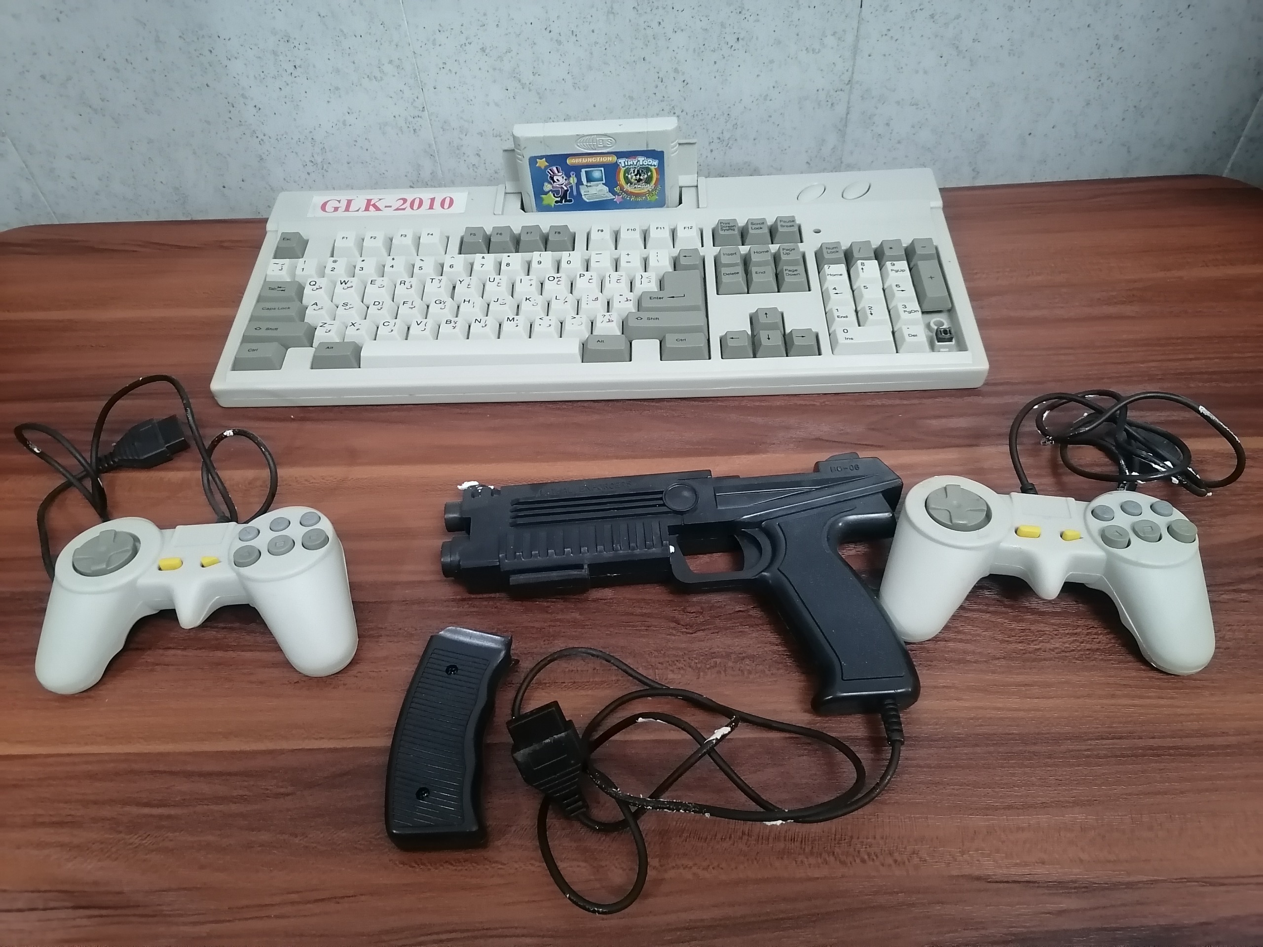 میکرو کیبوردی با کارتن