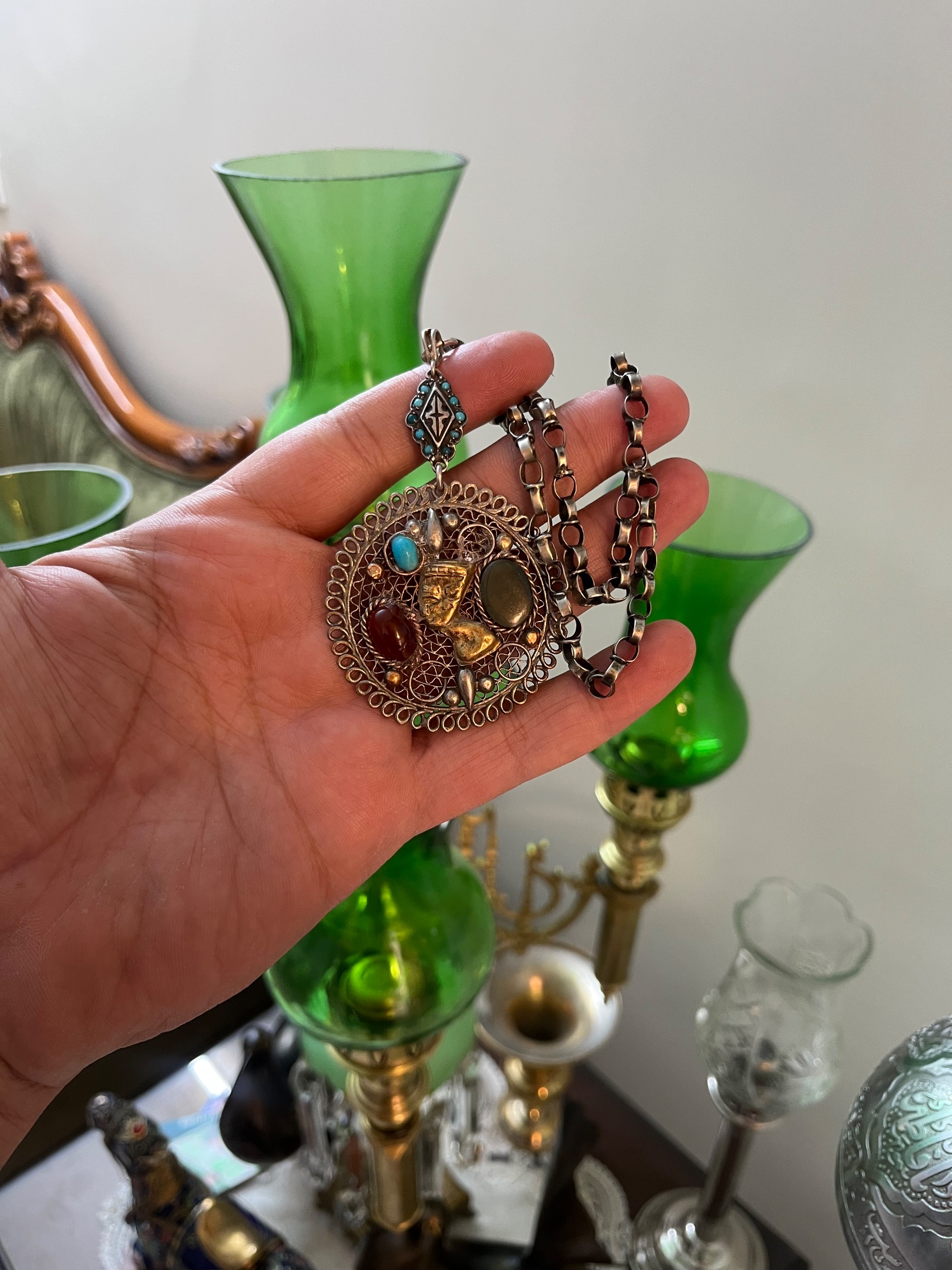 نشان قدیمی دستساز