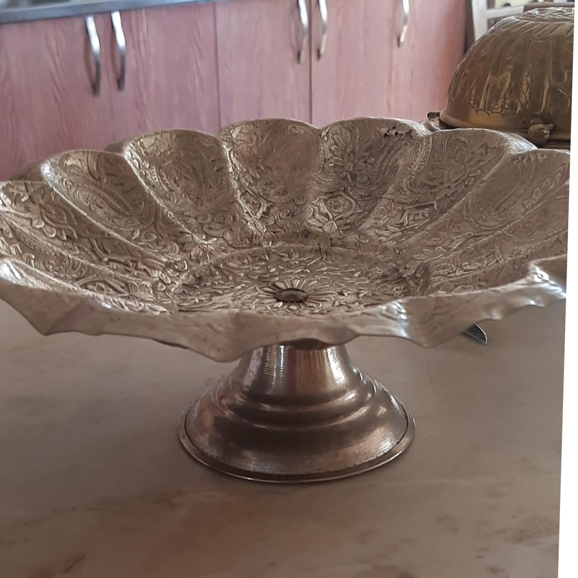 شیرینی خوری قدیمی مسی