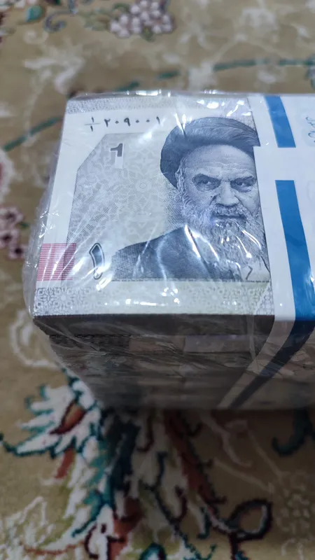 باکس اسکناس هزار تومنی 210000کسر یک یکم