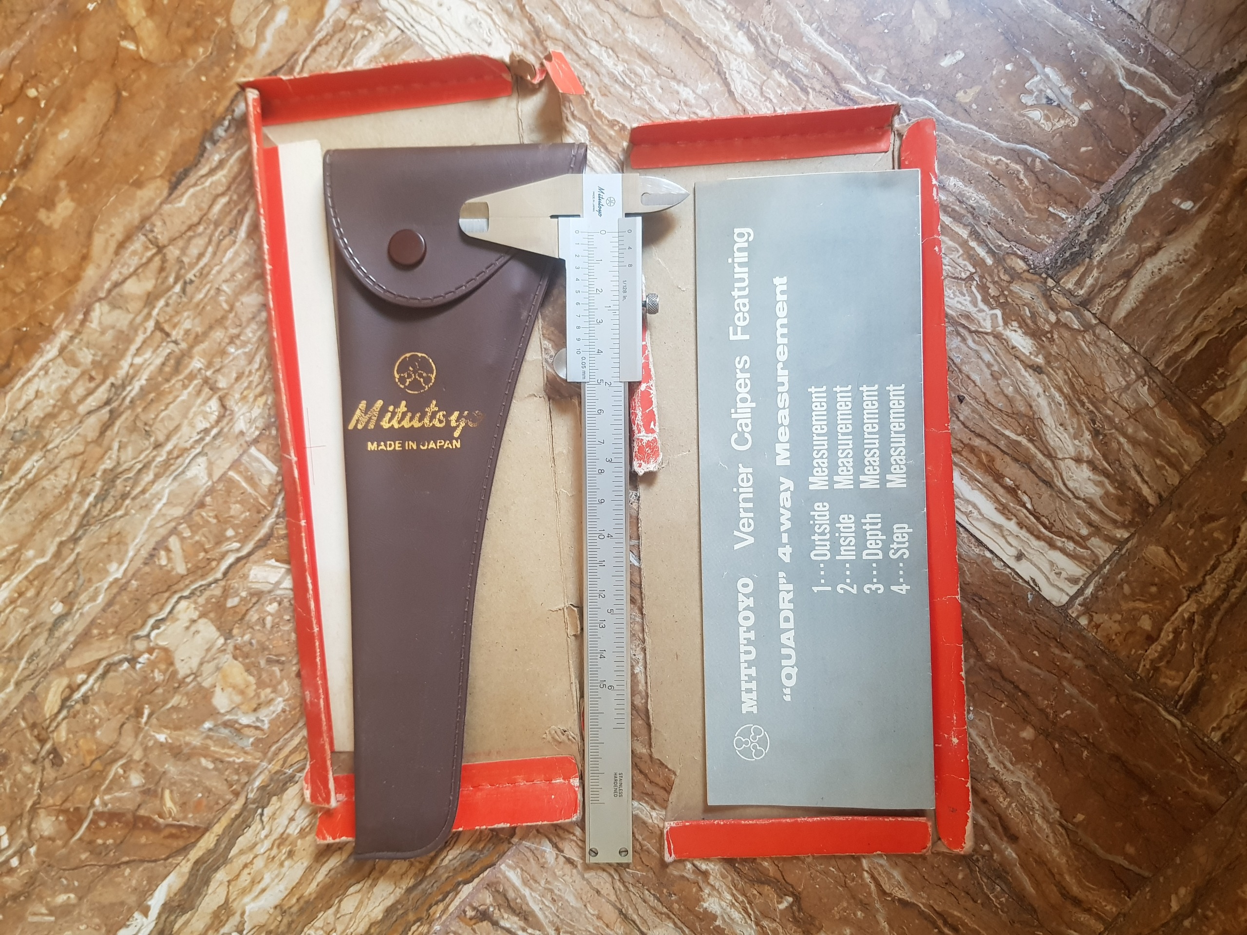 کولیس ژاپنی اصل