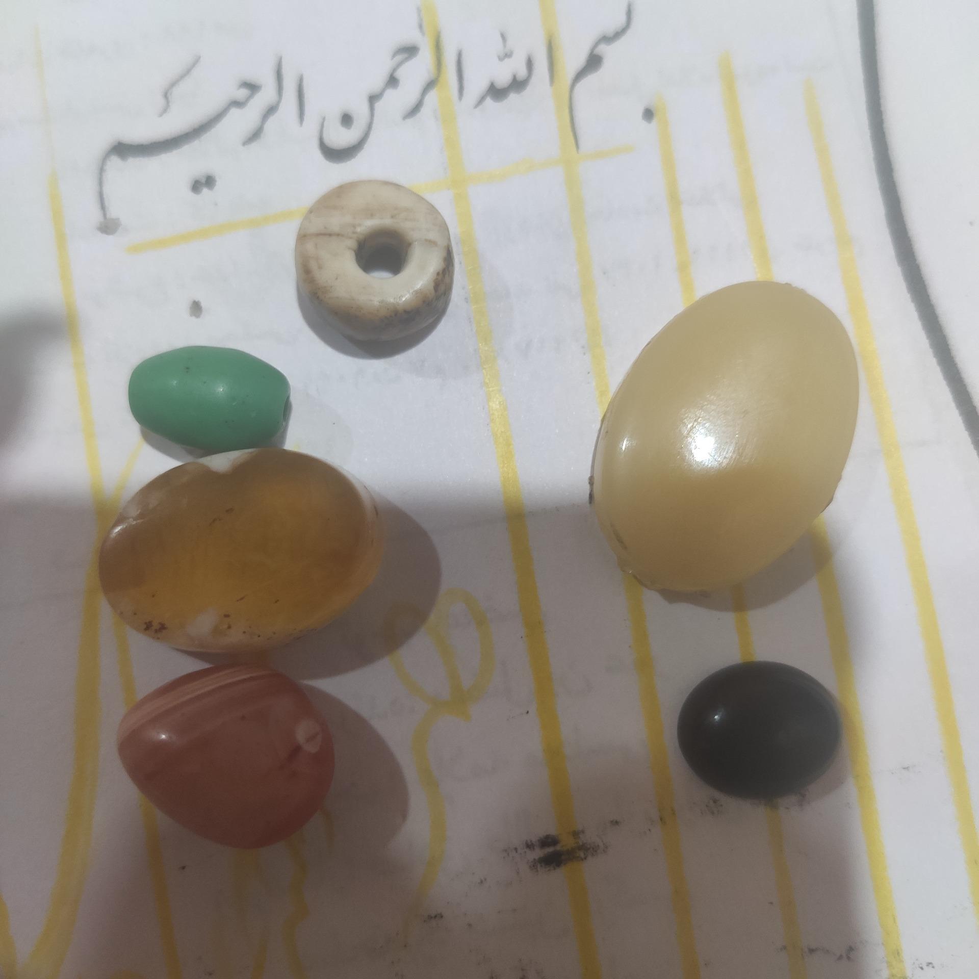 دو مهره قدیمی سنگ خورشید قدیمی و مهره سلیمانی