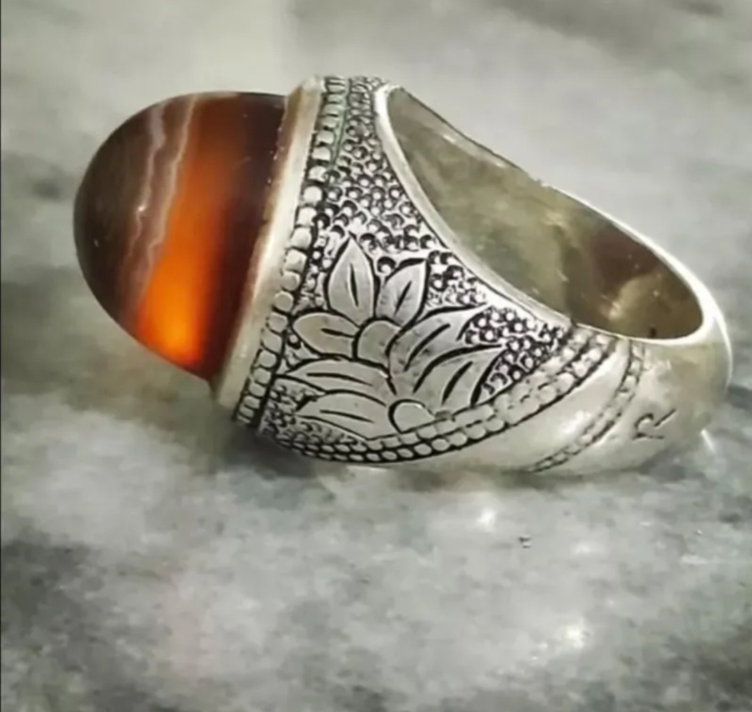 انگشترعقیق یمن چندپوست طوق داررکاب قلمکاری