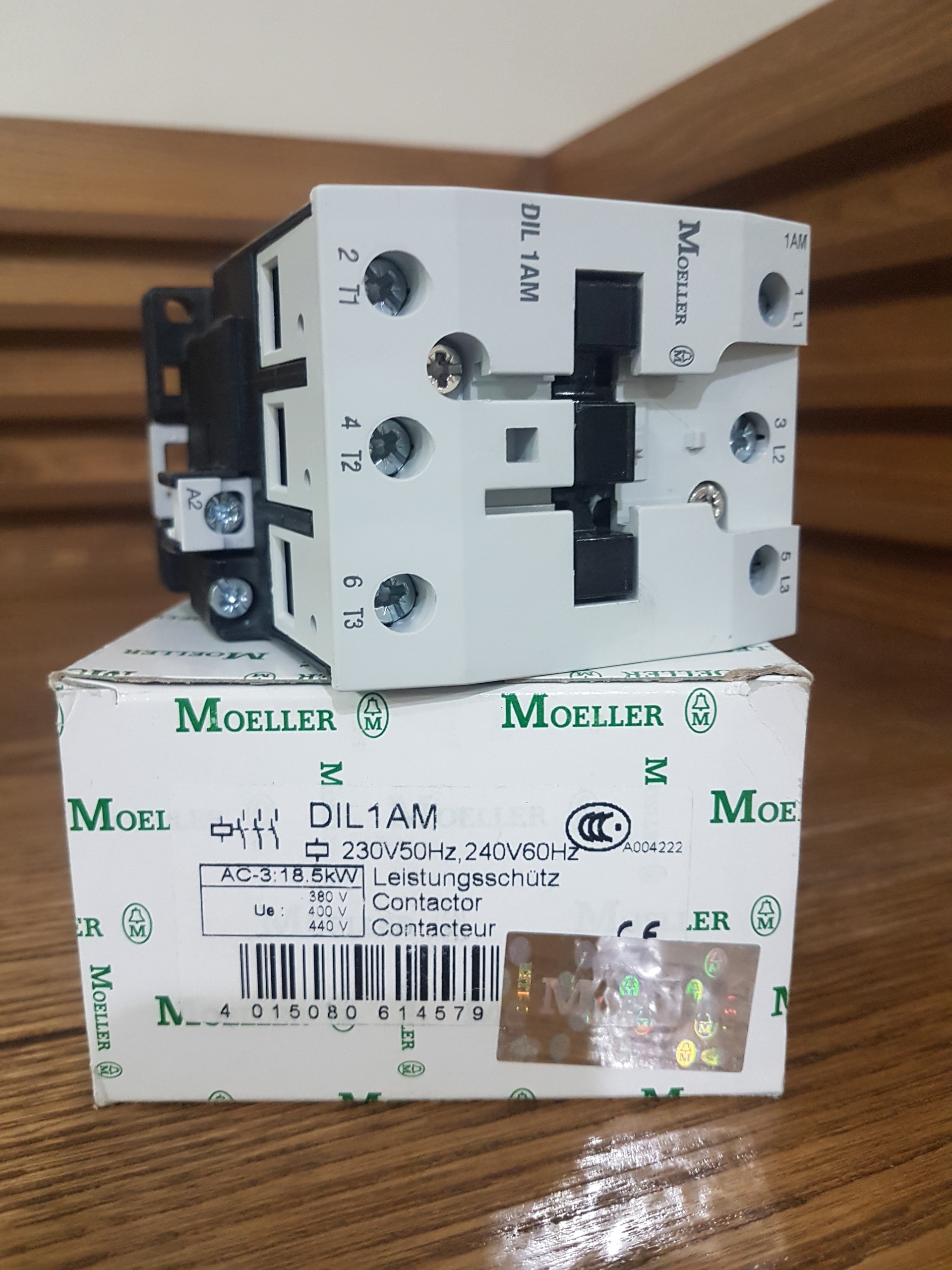 کنتاکتور MOELLER DIL1AM
