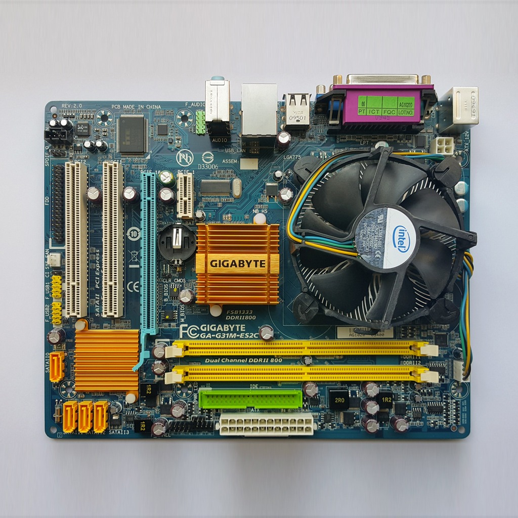 مادربرد گیگابایت Gigabyte G31 با E5700 و فن