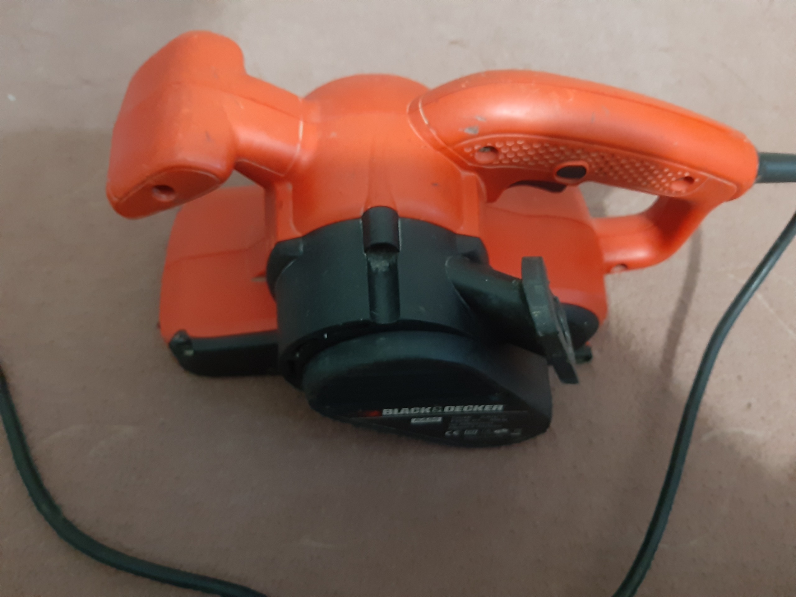 سنباده قلطکی یا تانکی