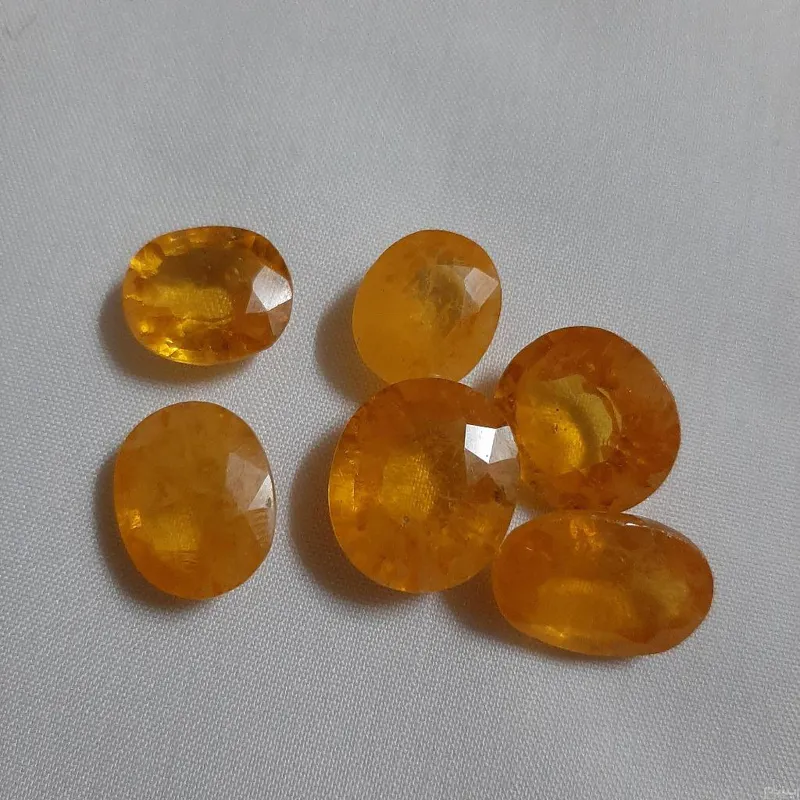 یاقوت زرد 83 قیراط