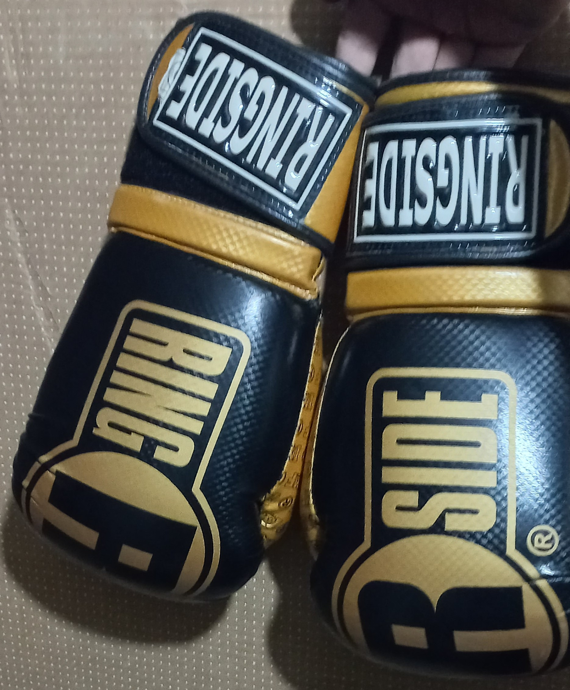 دستکش بوکس حرفه ای RING SIDE