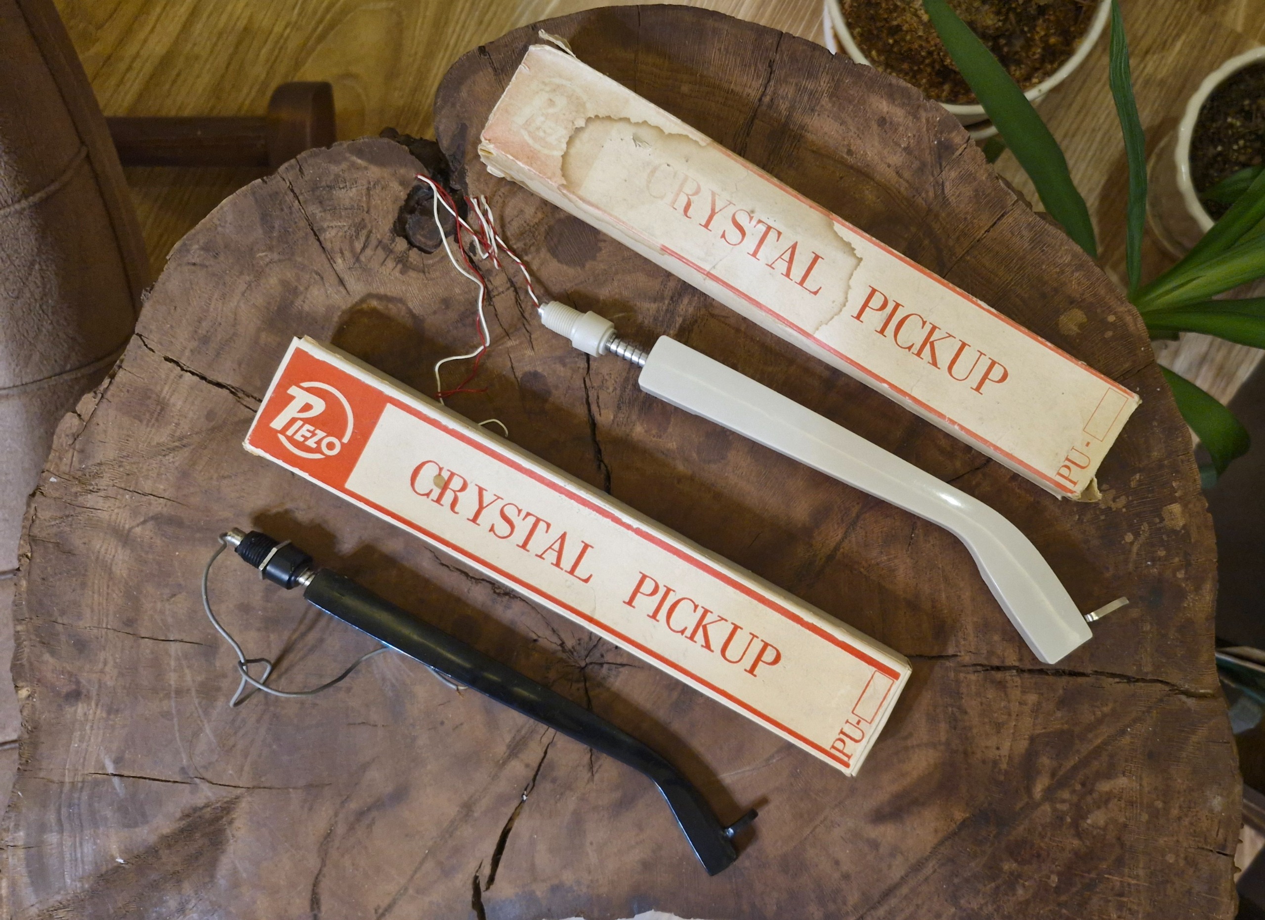 دسته پیکاپ گرام قدیمی آکبند