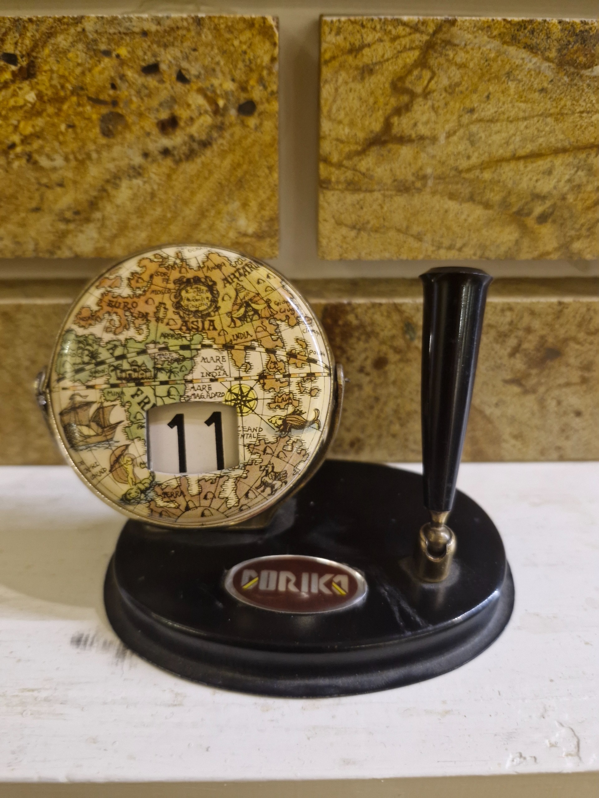 تقویم چرخان و جاقلمی آنتیک