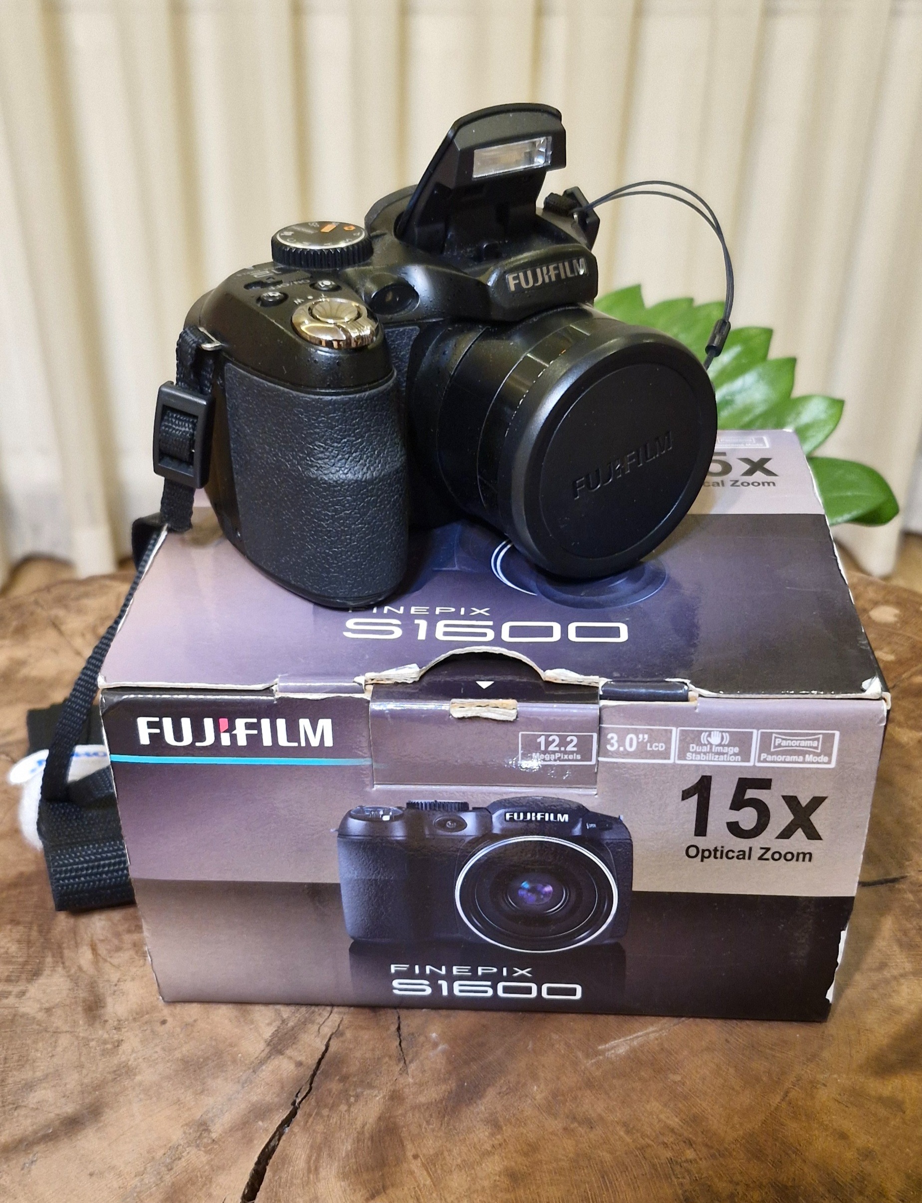 دوربین دیجیتال فوجی