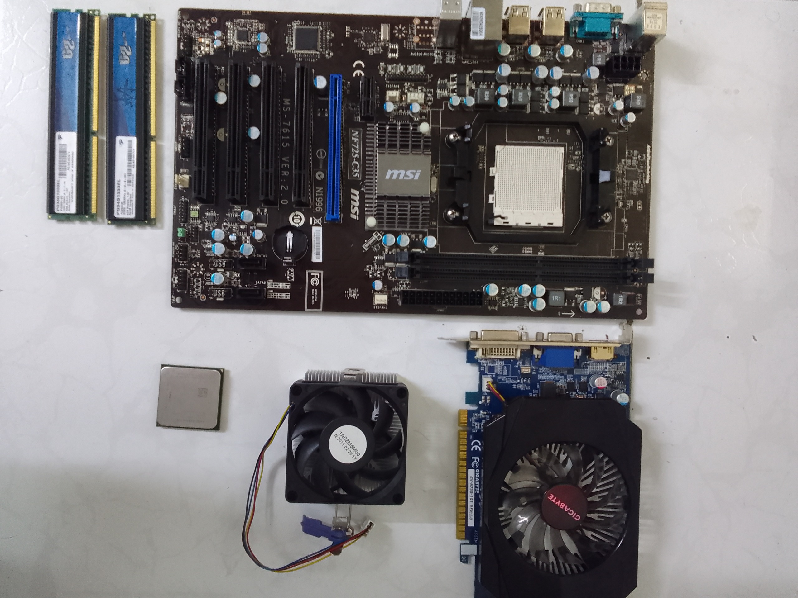 مادربرد CPU چهارهسته کارت گرافیک 2 رم 8
