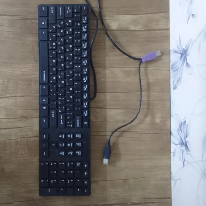 کیبورد USB فراسو بسیار روان و جمع و جور