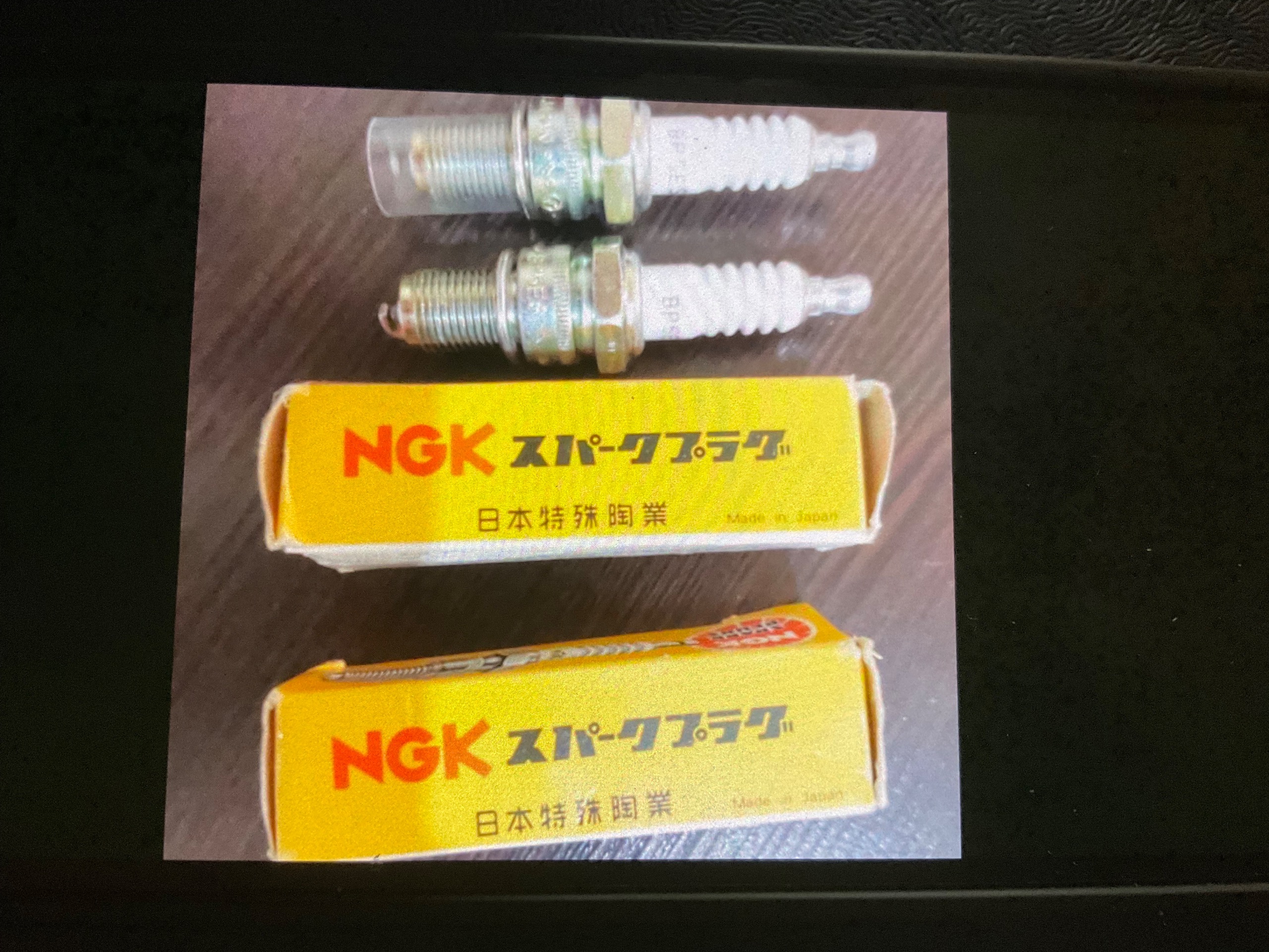 شمع خودرو و موتورسکلیت ژاپنی NGK