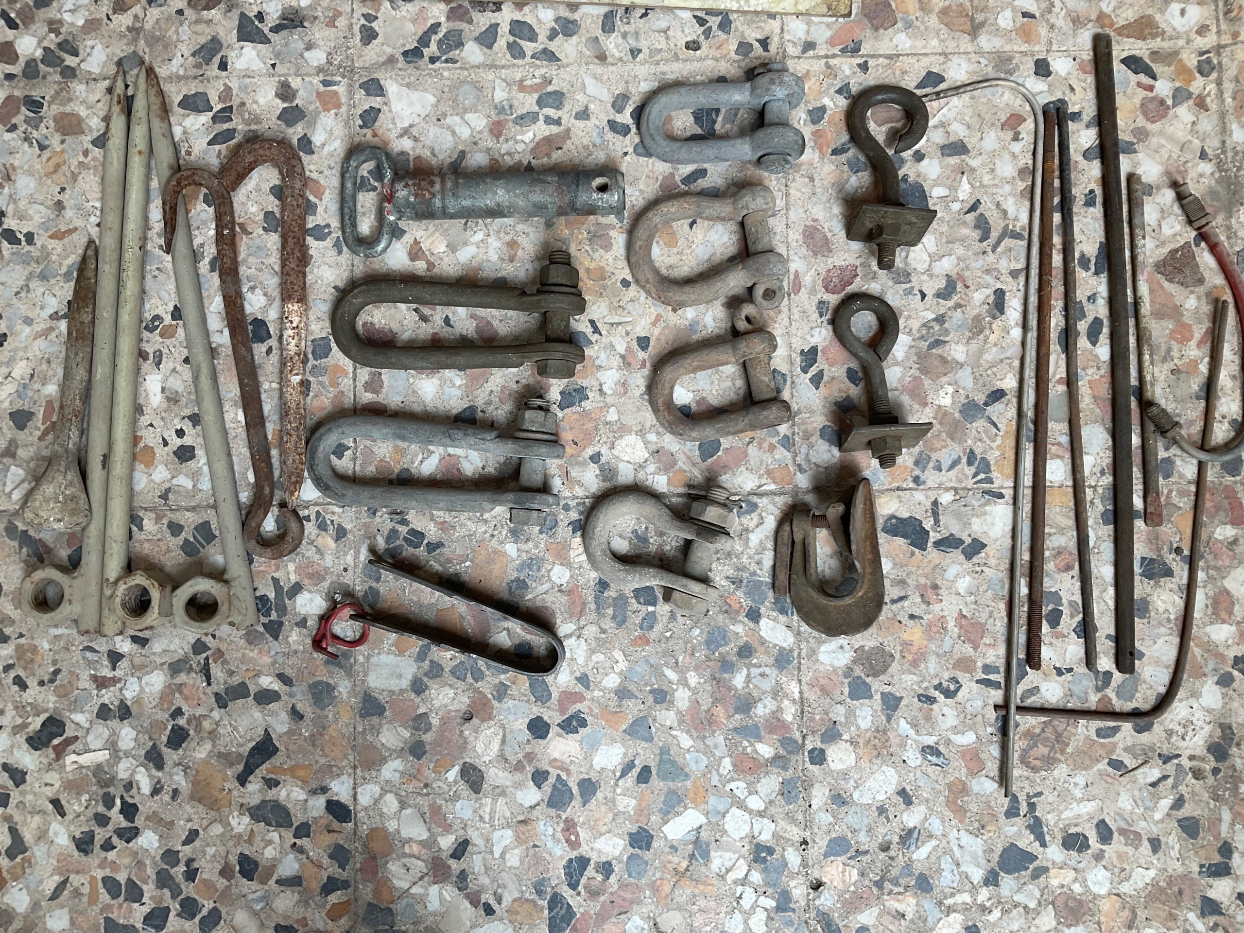 تعداد 10 عدد شکل و گیره