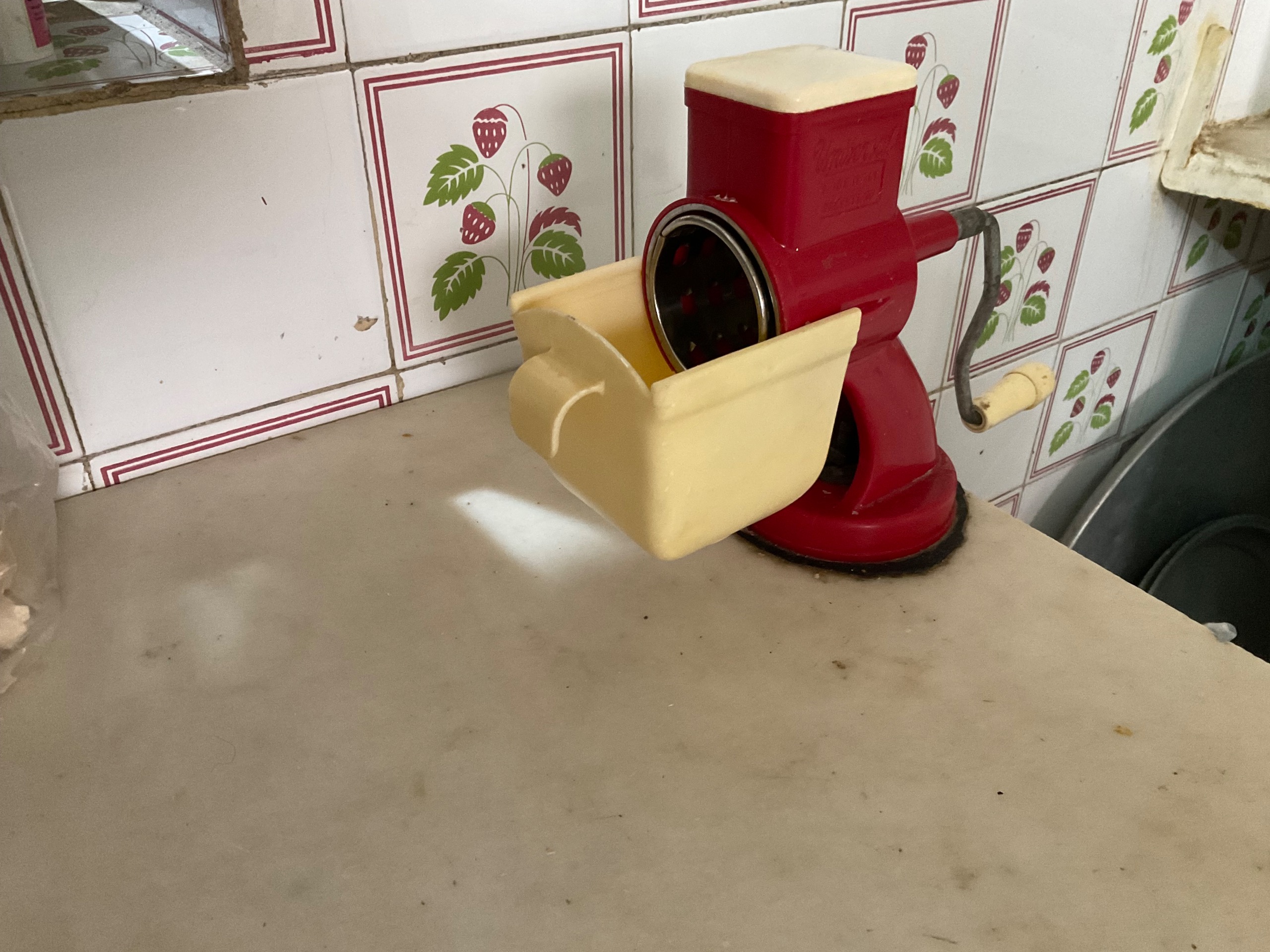 خردکن دستی ایتالیایی